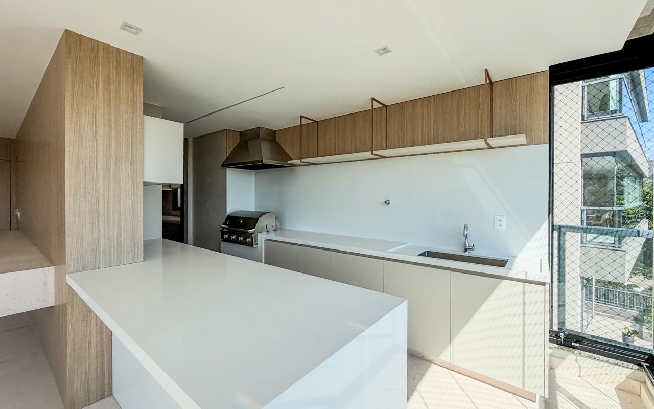 Sala de estar apartamento à venda ou para alugar em Canvas Alphaville, Alphaville, Barueri — 3 suítes, 344 m² — imagem 2 de 11