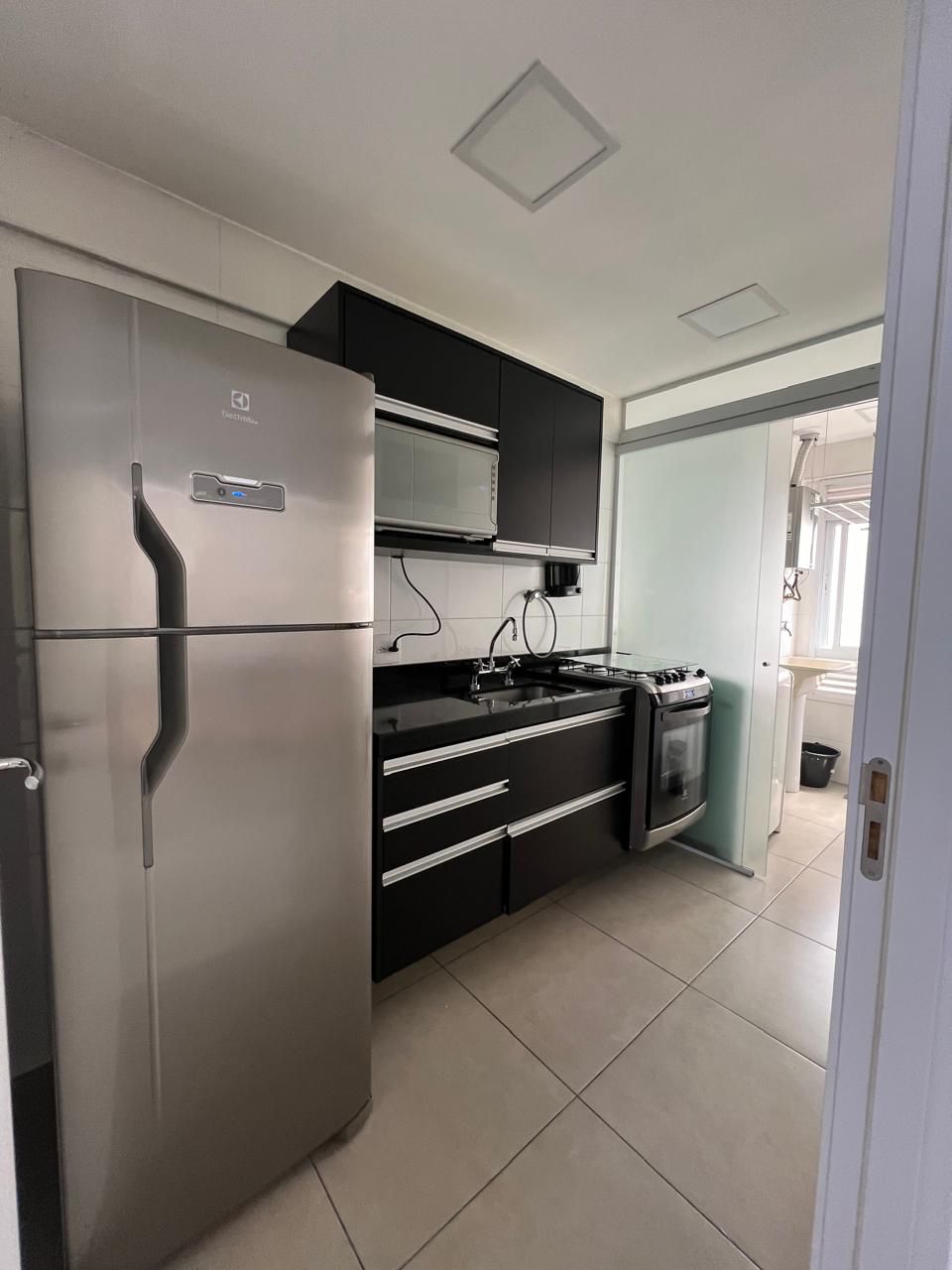 Sala de estar apartamento para alugar em Wi House, Alphaville, Barueri — 1 suíte, 49 m² — imagem 2 de 7