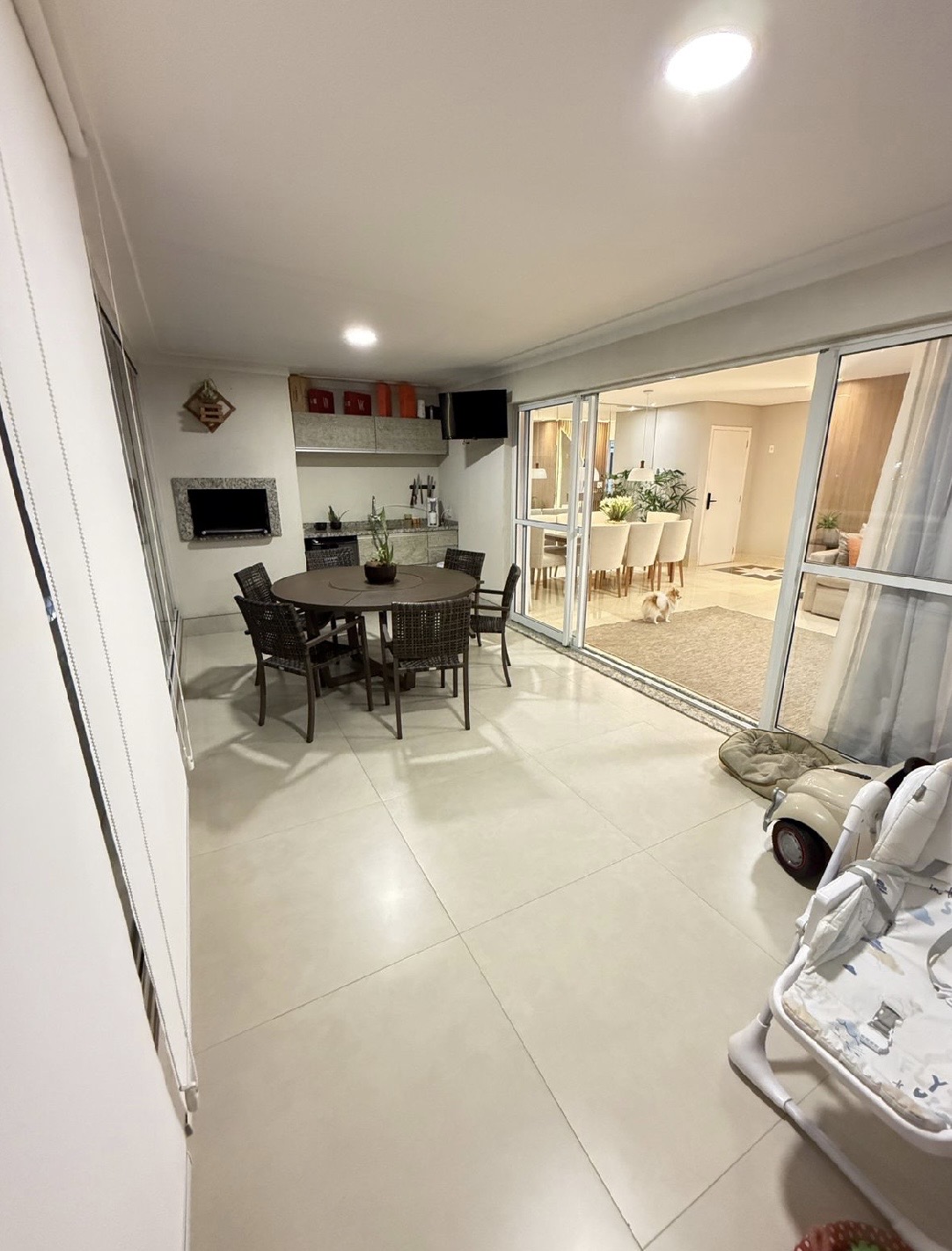 Suíte principal apartamento para alugar em Ghaia Tambore, Alphaville, Santana de Parnaíba — 3 suítes, 158 m² — imagem 4 de 5