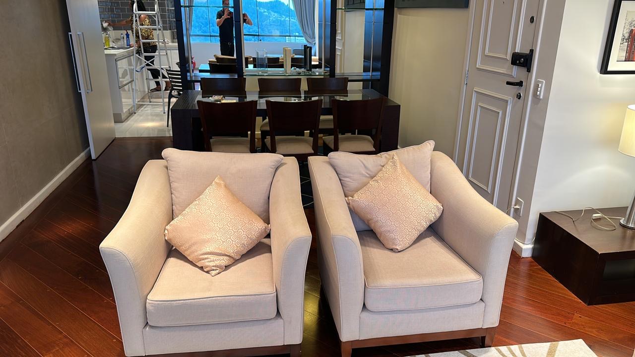 Cozinha e área gourmet apartamento para alugar em Alpha Club, Alphaville, Barueri — 2 suítes, 156 m² — imagem 3 de 4