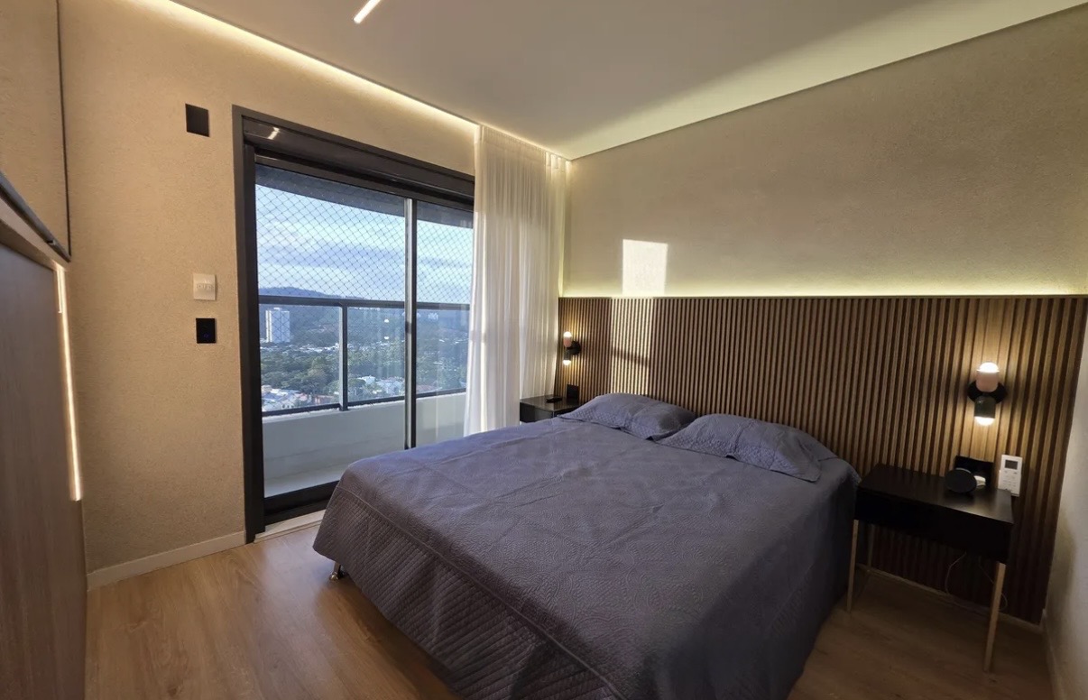 Suíte principal apartamento para alugar em Oka Mamore, Alphaville, Barueri — 2 suítes, 123 m² — imagem 4 de 8