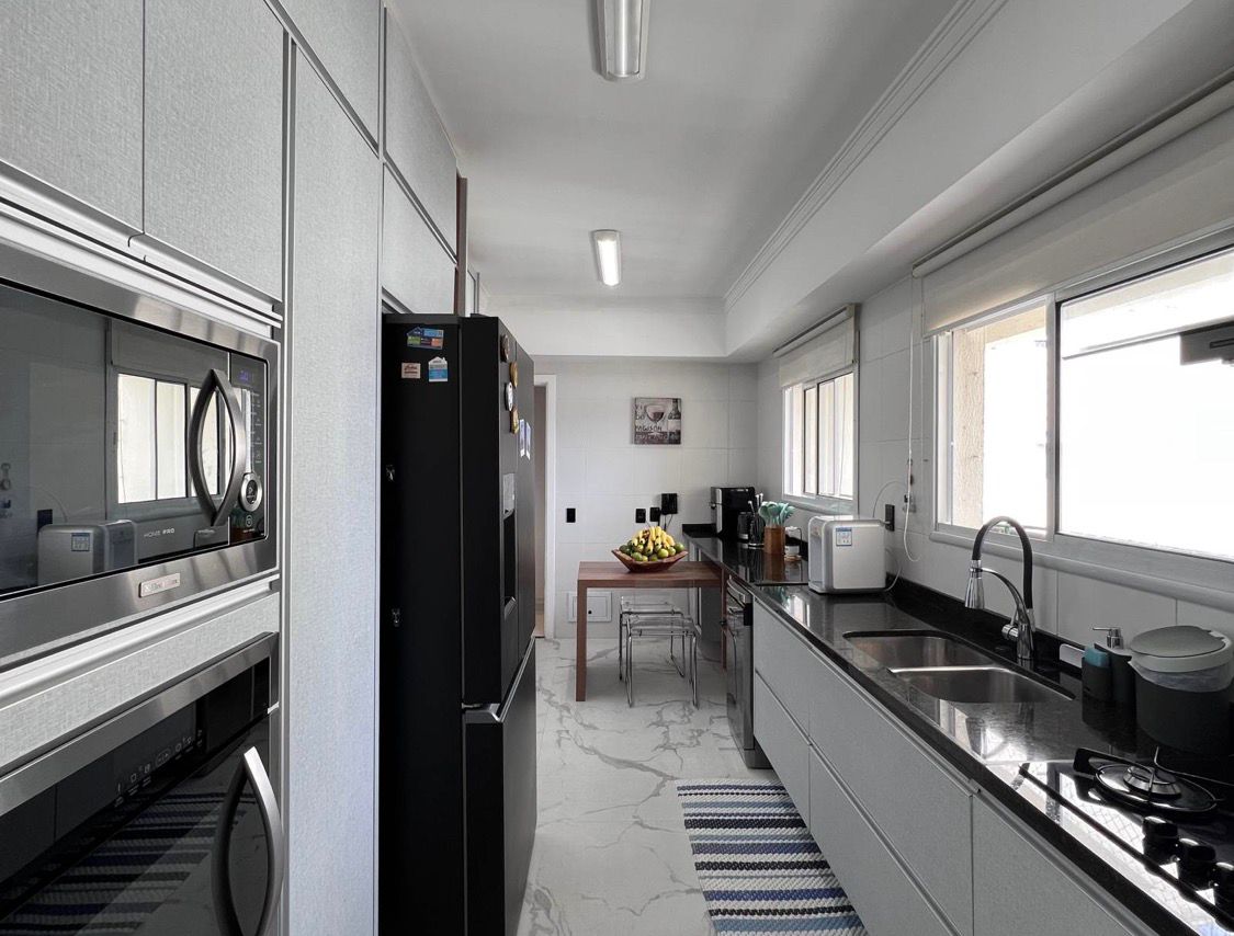 Cozinha e área gourmet apartamento à venda em Essencia Alphaville, Alphaville, Barueri — 3 suítes, 212 m² — imagem 3 de 22
