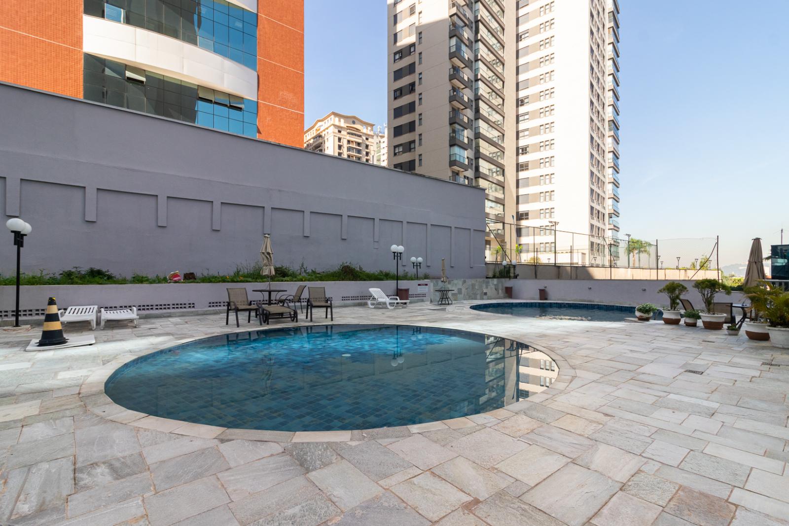 Área de convivência apartamento à venda em New Ville, Alphaville, Santana de Parnaíba — 1 suíte, 144 m² — imagem 6 de 29