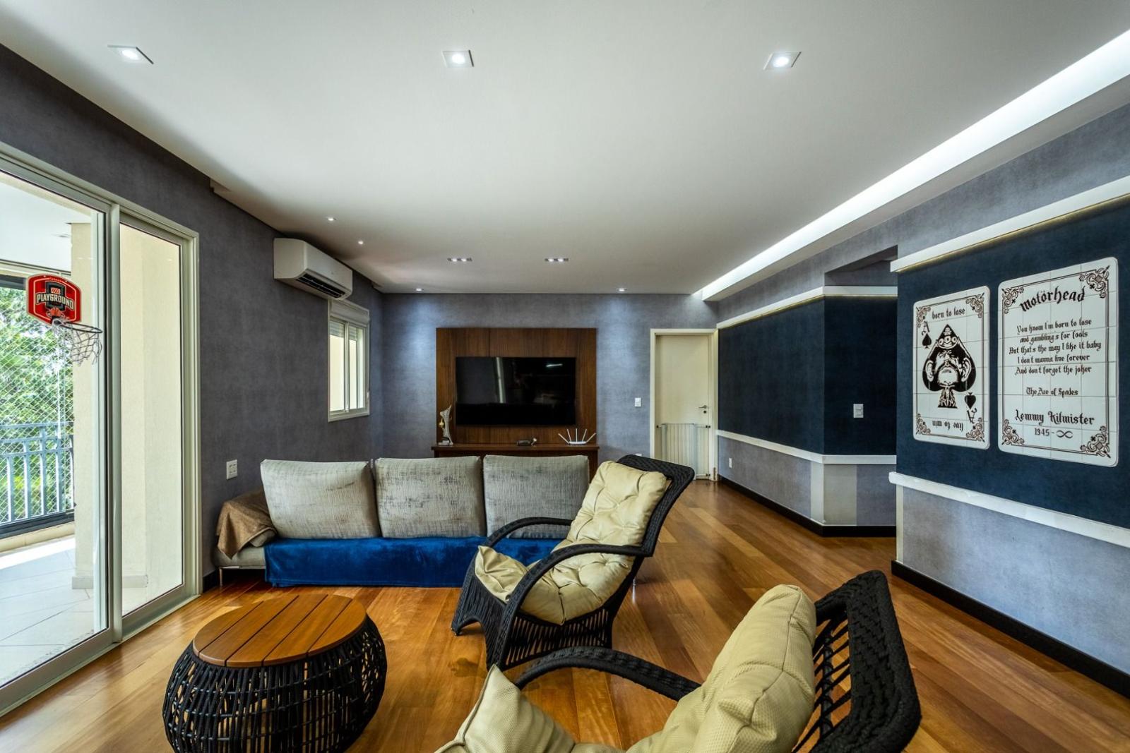 Cozinha e área gourmet apartamento à venda em Terracos Tambore, Alphaville, Santana de Parnaíba — 3 suítes, 201 m² — imagem 3 de 45