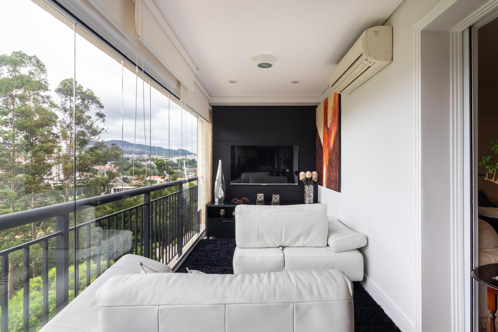 Cozinha e área gourmet apartamento à venda em Alpha Vita, Alphaville, Santana de Parnaíba — 2 suítes, 144 m² — imagem 3 de 43