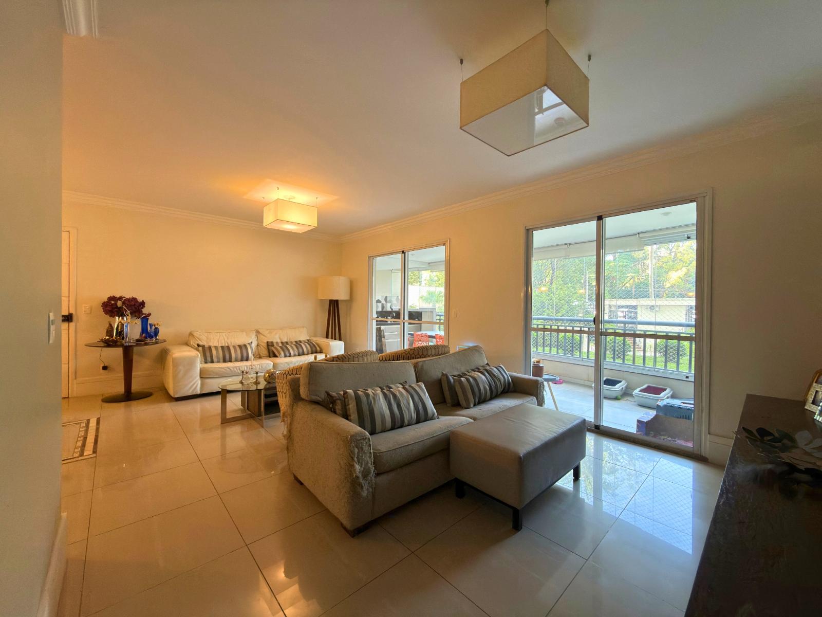 Suíte principal apartamento à venda em Edificio mont blanc, Alphaville, Barueri — 3 suítes, 165 m² — imagem 4 de 18