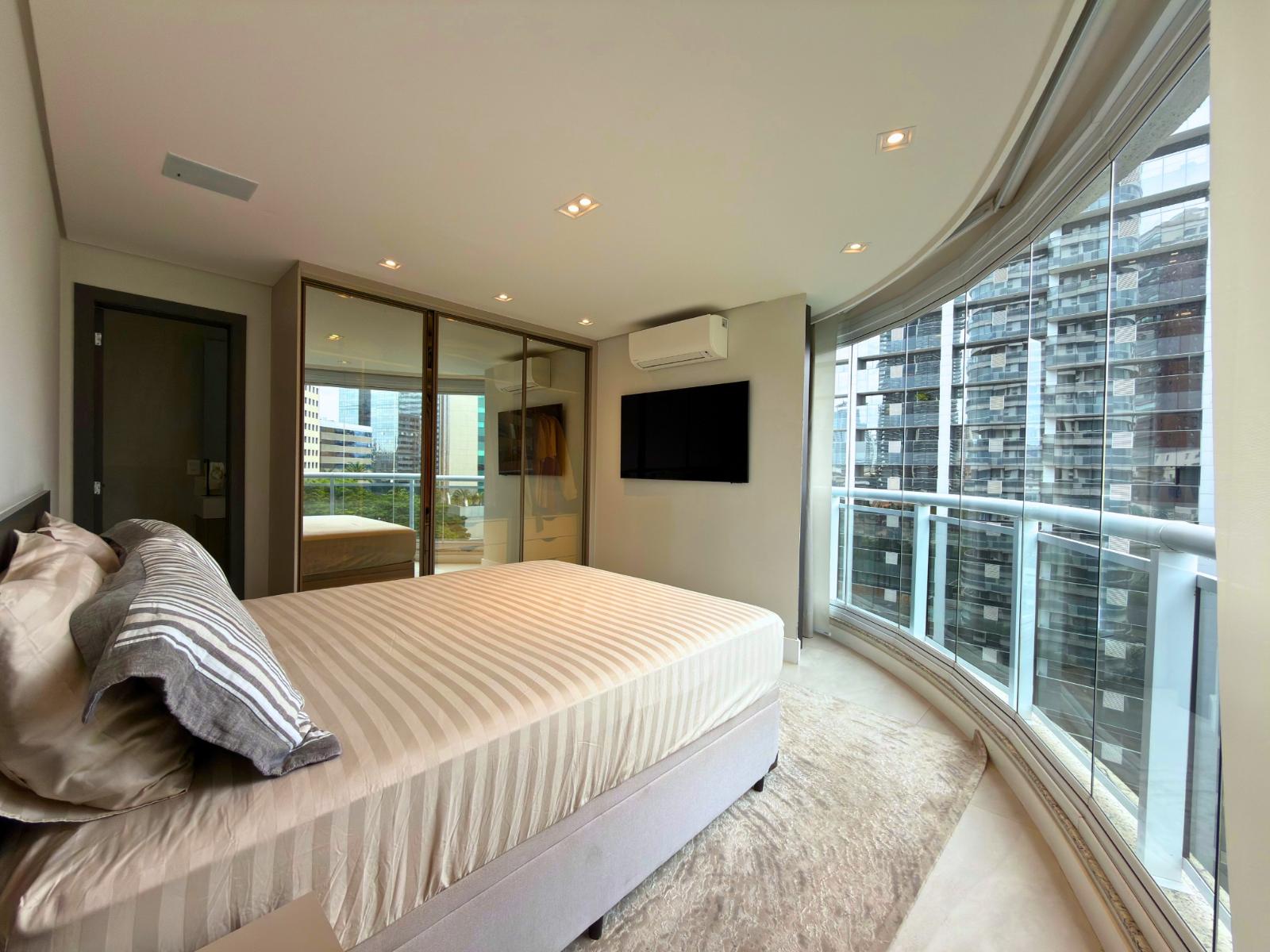 Sala de estar apartamento à venda em Wave Alphaville, Alphaville, Barueri — 2 suítes, 88 m² — imagem 2 de 20