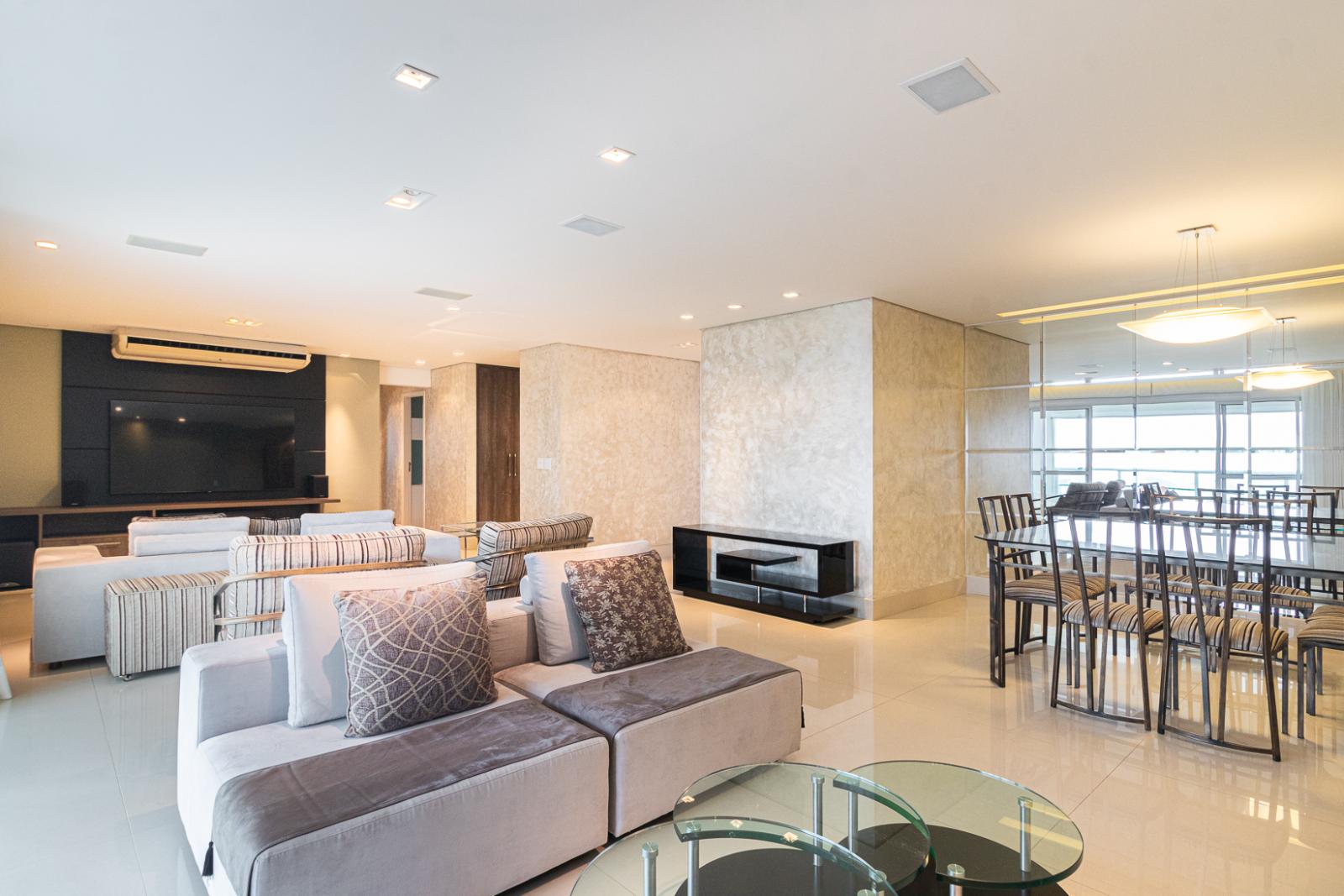 Área de convivência apartamento à venda ou para alugar em Eredita, Alphaville, Santana de Parnaíba — 3 suítes, 202 m² — imagem 6 de 28