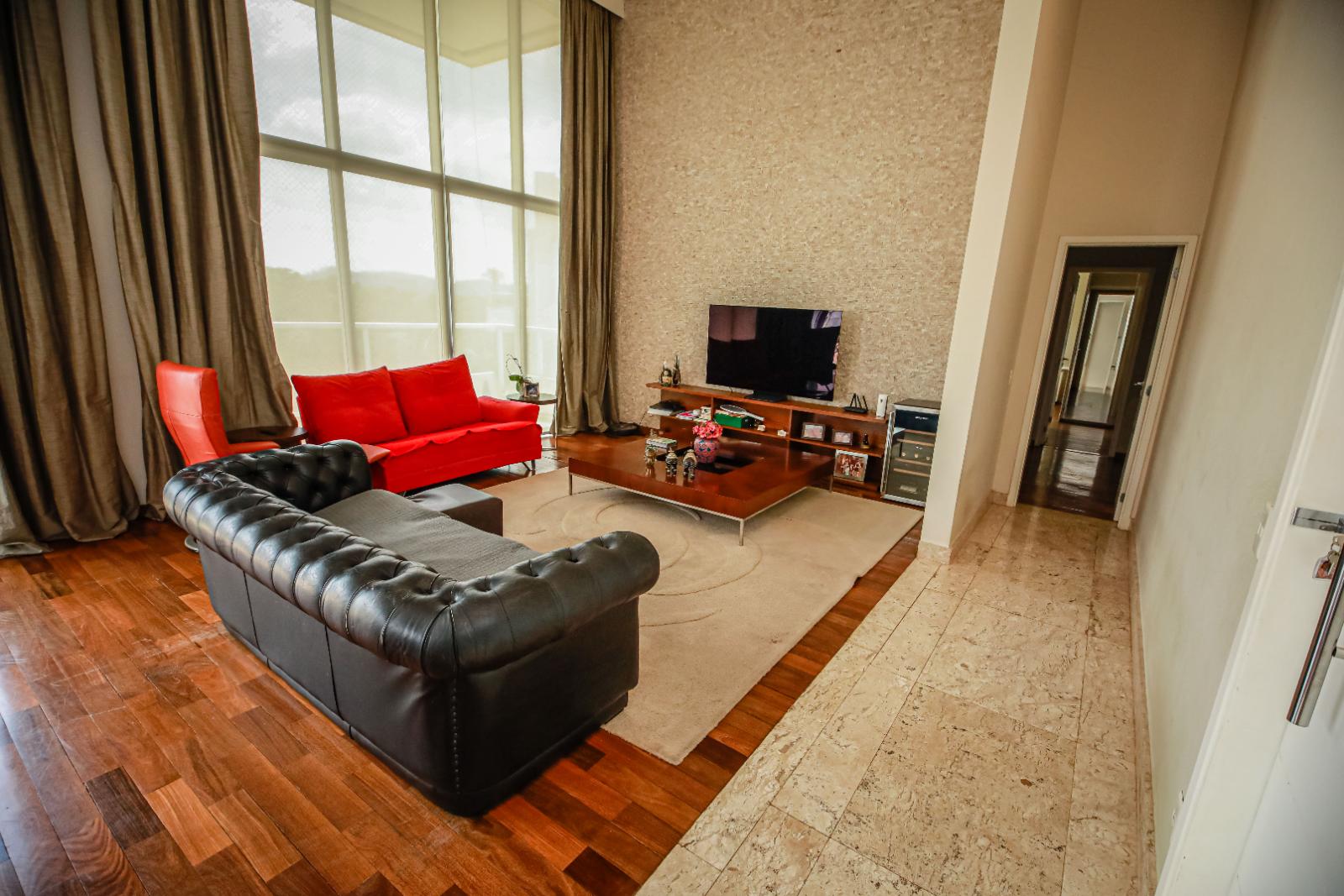 Cozinha e área gourmet apartamento à venda em Condominio Penthouses, Alphaville, Santana de Parnaíba — 4 suítes, 284 m² — imagem 3 de 56