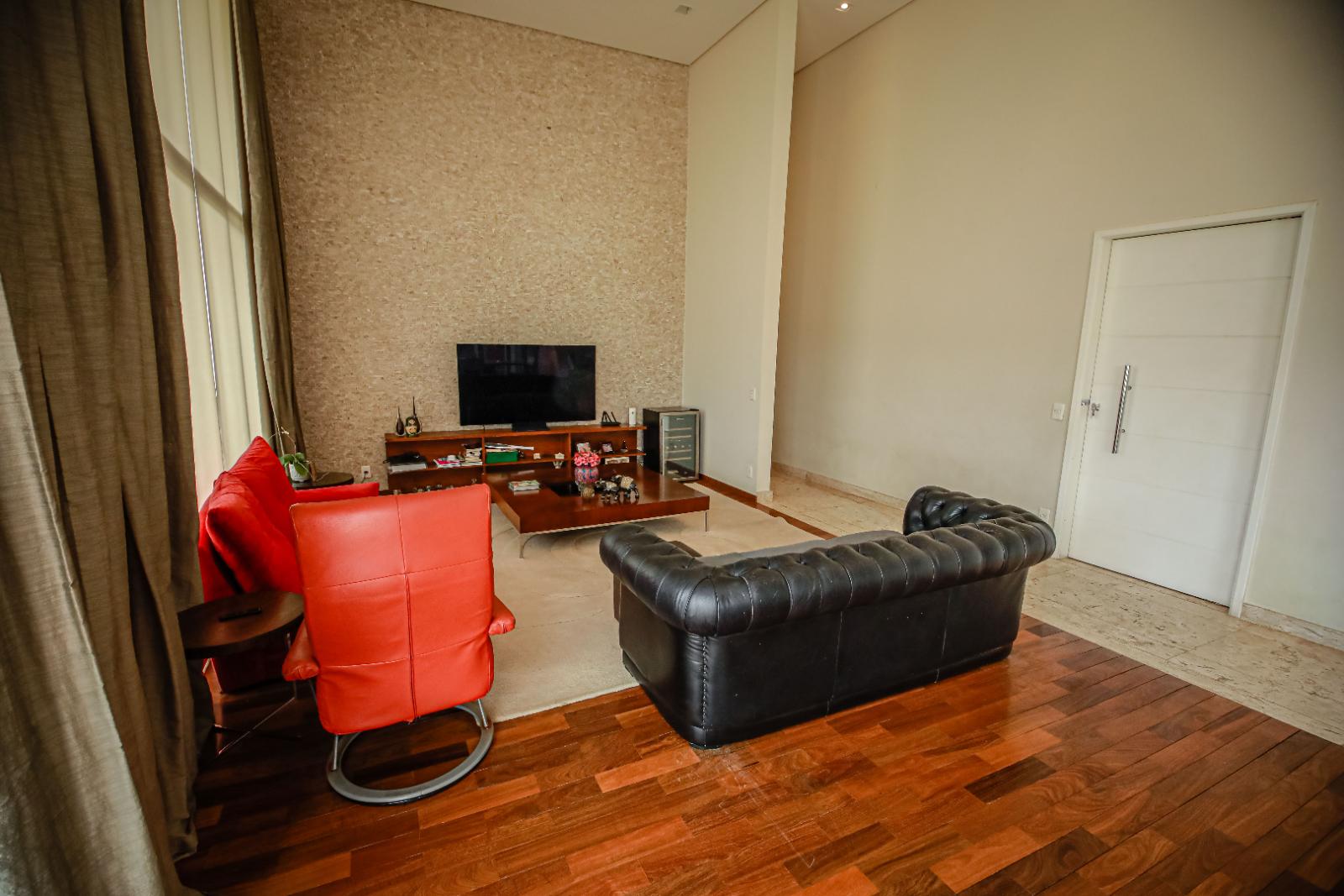 Suíte principal apartamento à venda em Condominio Penthouses, Alphaville, Santana de Parnaíba — 4 suítes, 284 m² — imagem 4 de 56