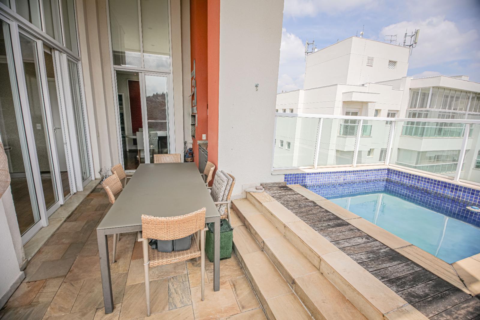 Fachada apartamento à venda em Condominio Penthouses, Alphaville, Santana de Parnaíba — 4 suítes, 284 m² — imagem 1 de 56