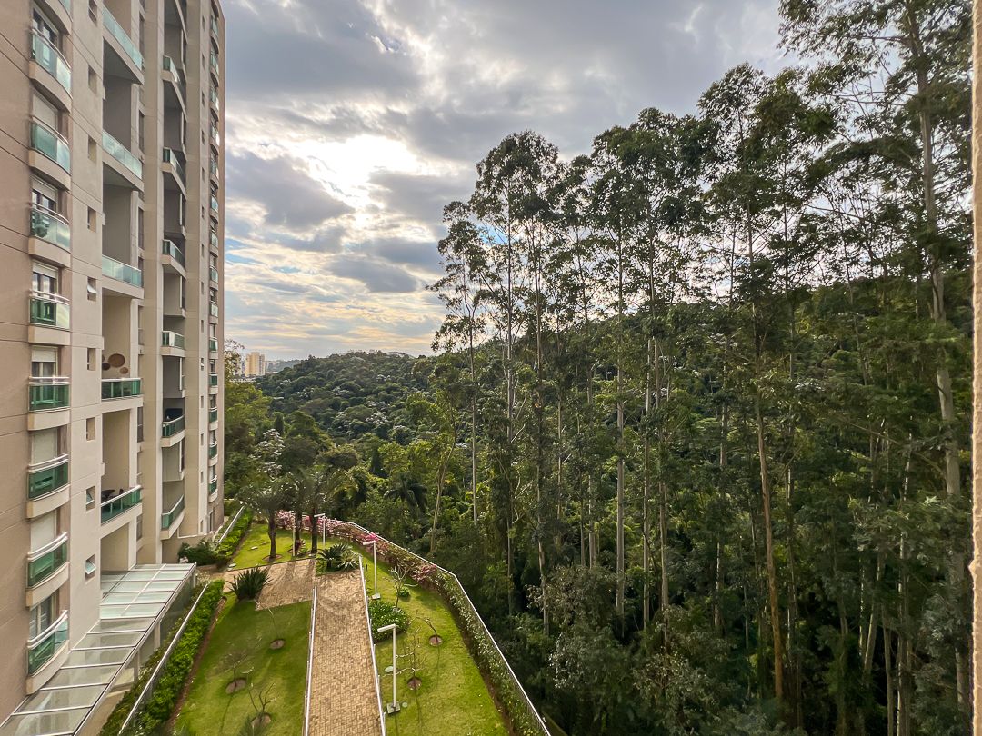 Sala de estar apartamento à venda em Premium Tambore, Tamboré, Santana de Parnaíba — 3 suítes, 156 m² — imagem 2 de 18