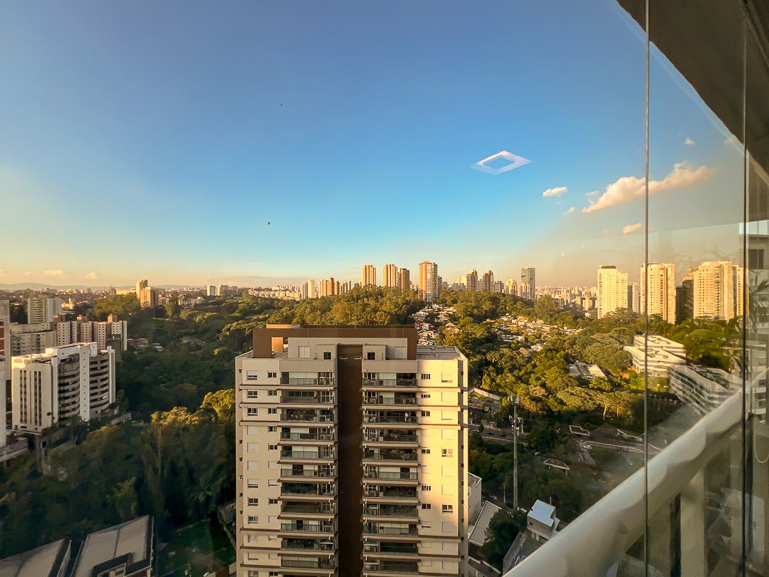 Cozinha e área gourmet apartamento à venda em Vila Andrade, São Paulo — 2 suítes, 200 m² — imagem 3 de 18