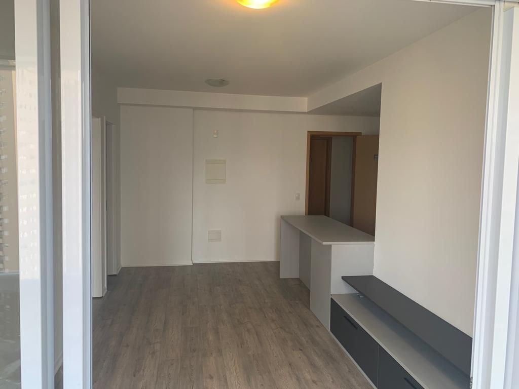 Sala de estar apartamento para alugar em Novare, Alphaville, Barueri — 1 suíte, 50 m² — imagem 2 de 18