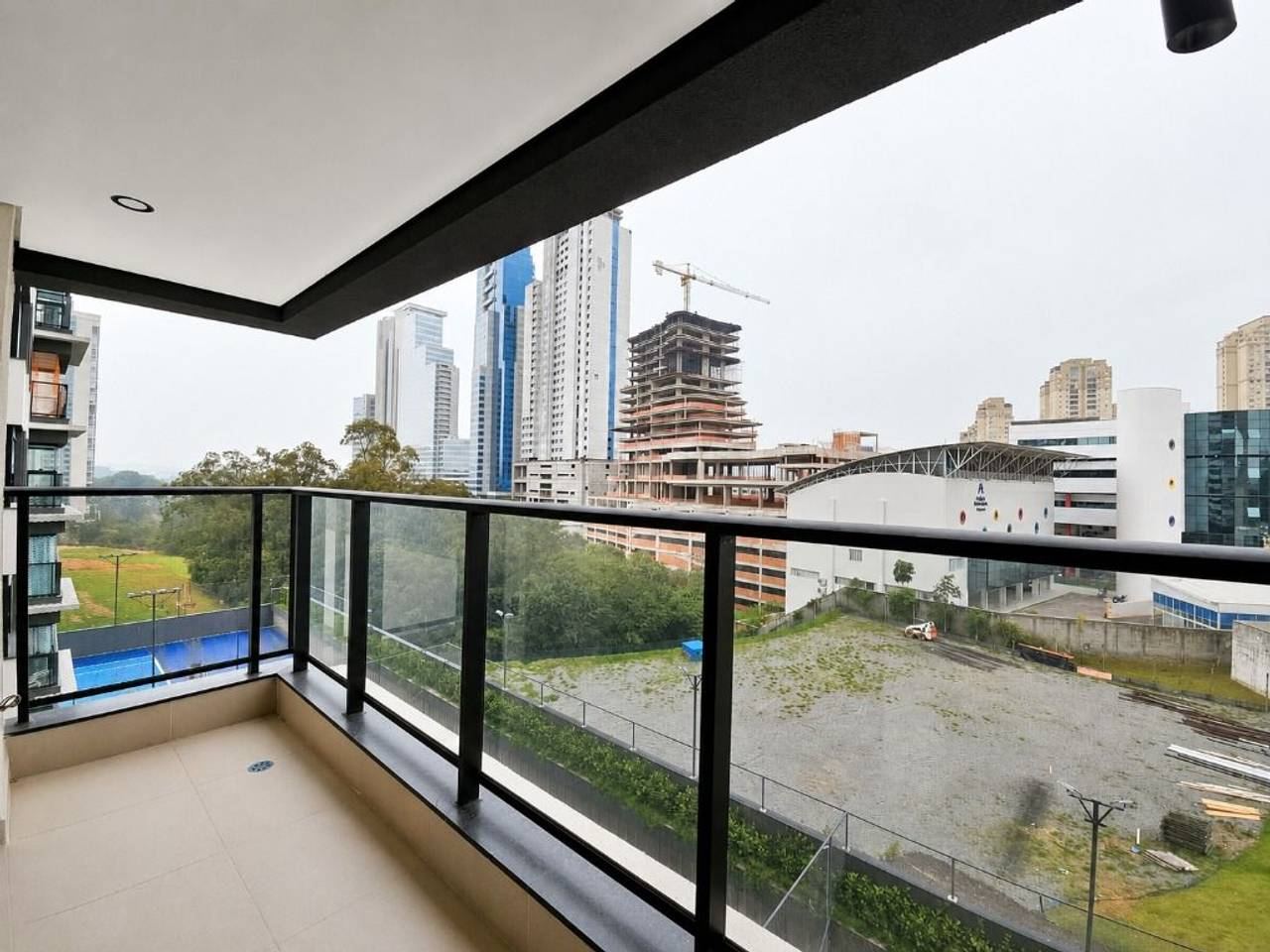 Fachada apartamento à venda em Gran Alphaville, Alphaville, Barueri — 3 suítes, 86 m² — imagem 1 de 20