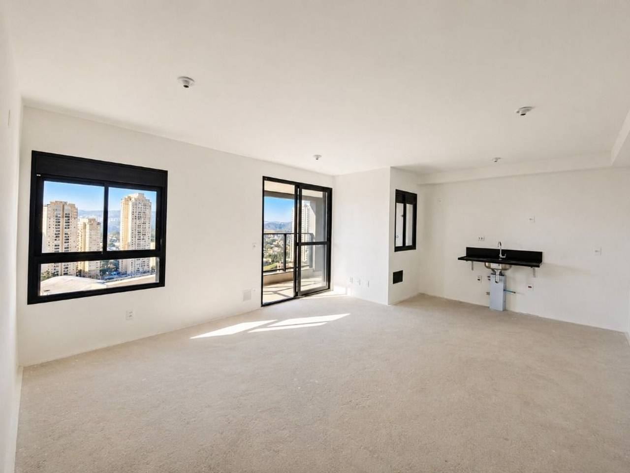 Suíte principal apartamento à venda em Gran Alphaville, Alphaville, Barueri — 2 suítes, 86 m² — imagem 4 de 20