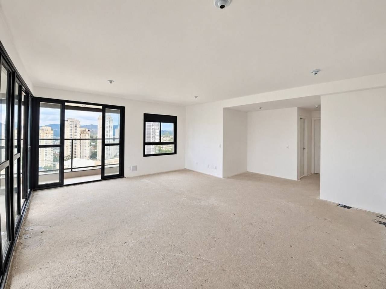 Suíte principal apartamento à venda em Gran Alphaville, Alphaville, Barueri — 2 suítes, 111 m² — imagem 4 de 20