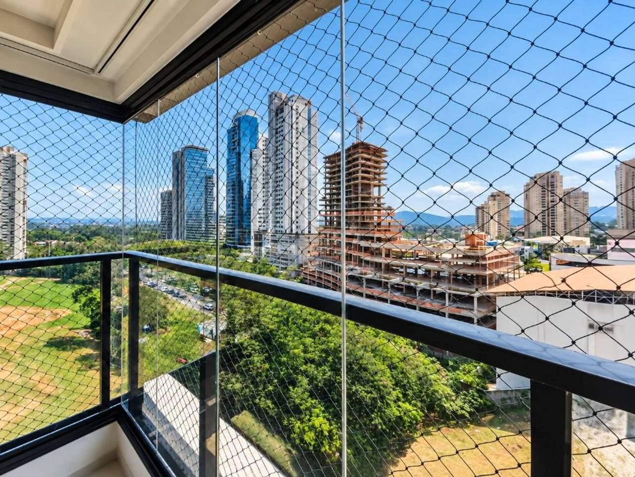 Fachada apartamento à venda em Gran Alphaville, Alphaville, Barueri — 2 suítes, 111 m² — imagem 1 de 20