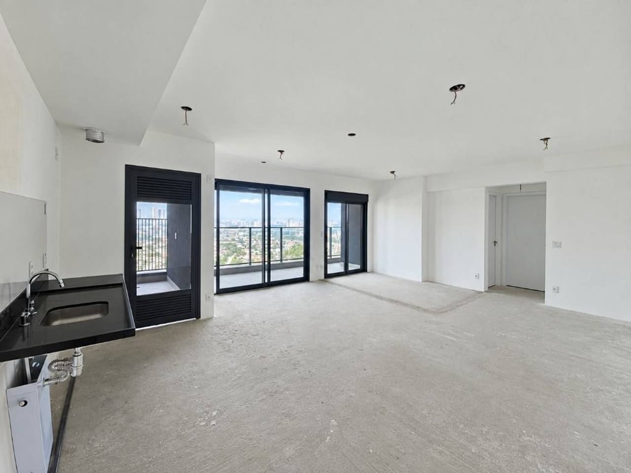 Cozinha e área gourmet apartamento à venda em  Infinity Alphaville, Alphaville, Barueri — 2 suítes, 110 m² — imagem 3 de 20