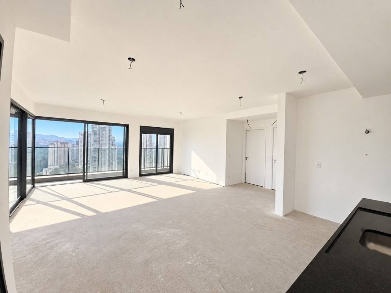Área de convivência apartamento à venda em  Infinity Alphaville, Alphaville, Barueri — 3 suítes, 142 m² — imagem 6 de 20
