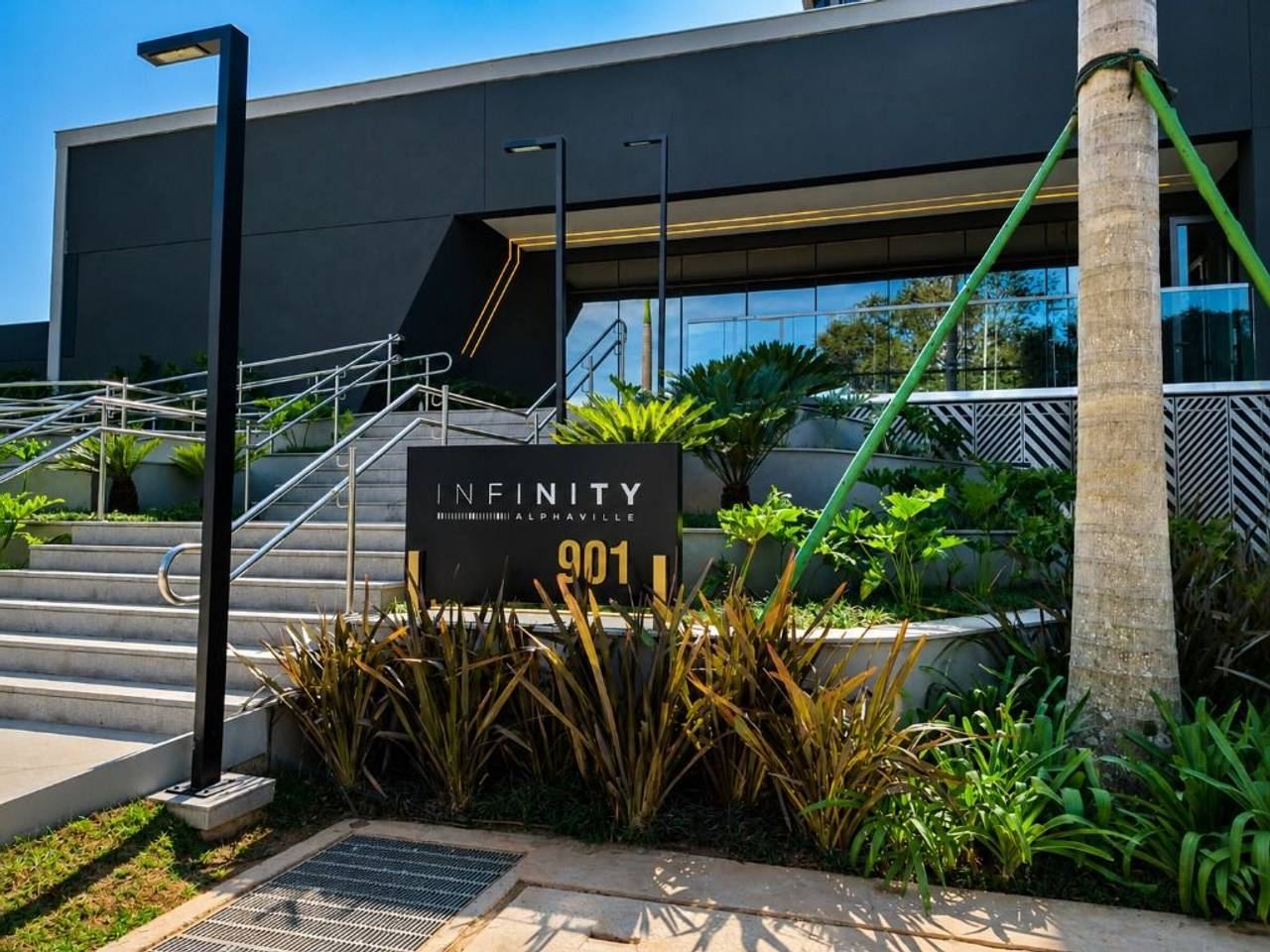 Cozinha e área gourmet apartamento à venda em  Infinity Alphaville, Alphaville, Barueri — 4 suítes, 218 m² — imagem 3 de 20