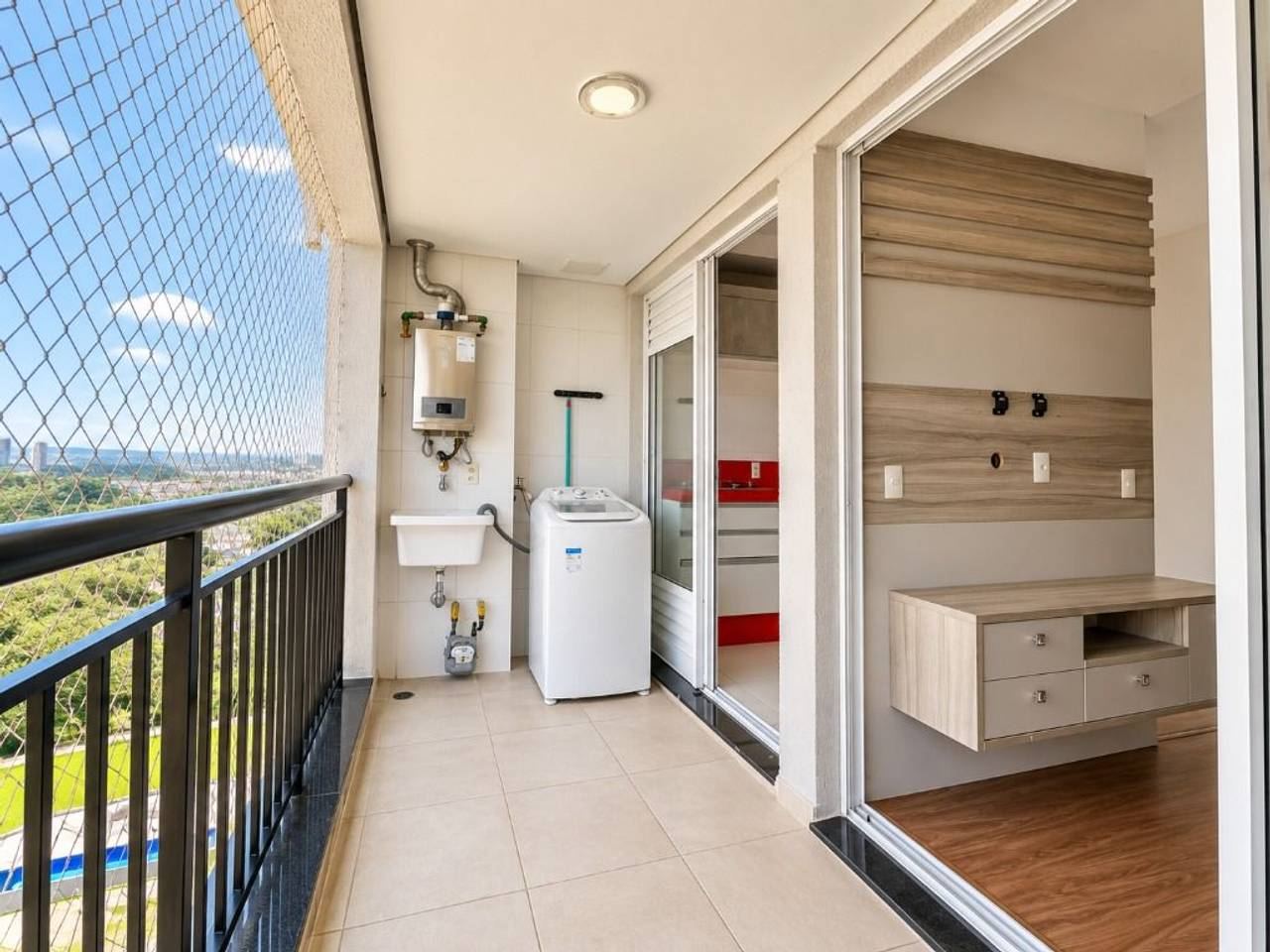 Cozinha e área gourmet apartamento à venda em  Splendya , Alphaville, Barueri — 1 dormitório, 49 m² — imagem 3 de 19