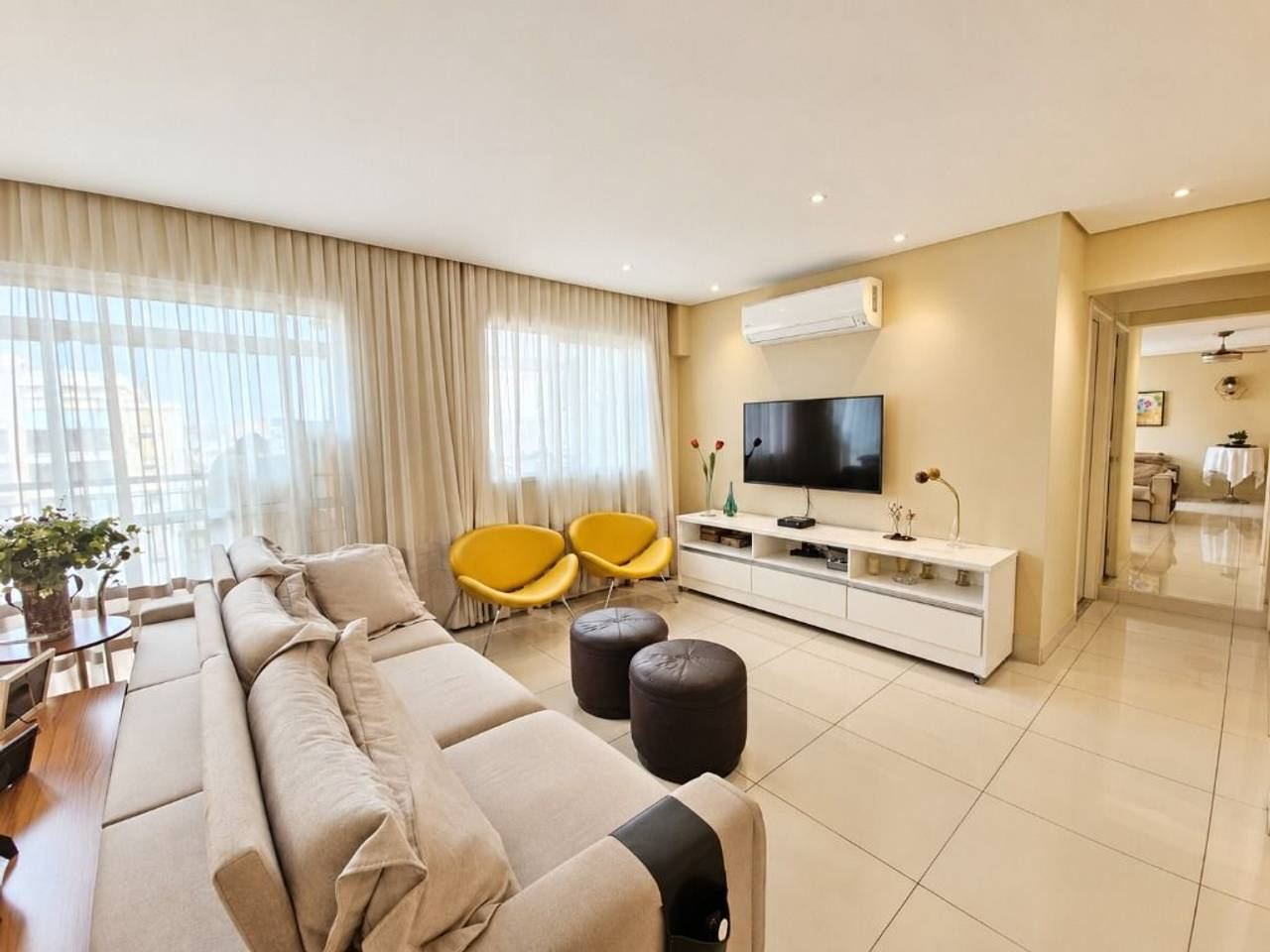 Cozinha e área gourmet apartamento à venda em Alpha Vita, Alphaville, Santana de Parnaíba — 2 suítes, 110 m² — imagem 3 de 18