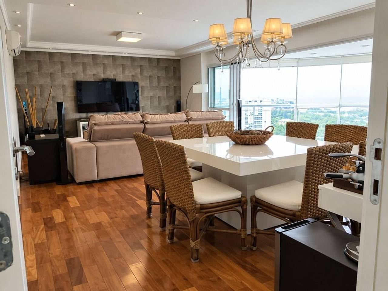Cozinha e área gourmet apartamento à venda em Condominio Madison Park, Alphaville, Barueri — 4 suítes, 260 m² — imagem 3 de 20