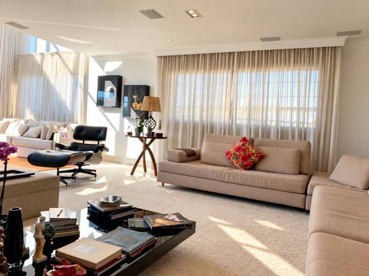 Sala de estar cobertura à venda em Condominio Madison Park, Alphaville, Barueri — 4 suítes, 498 m² — imagem 2 de 7