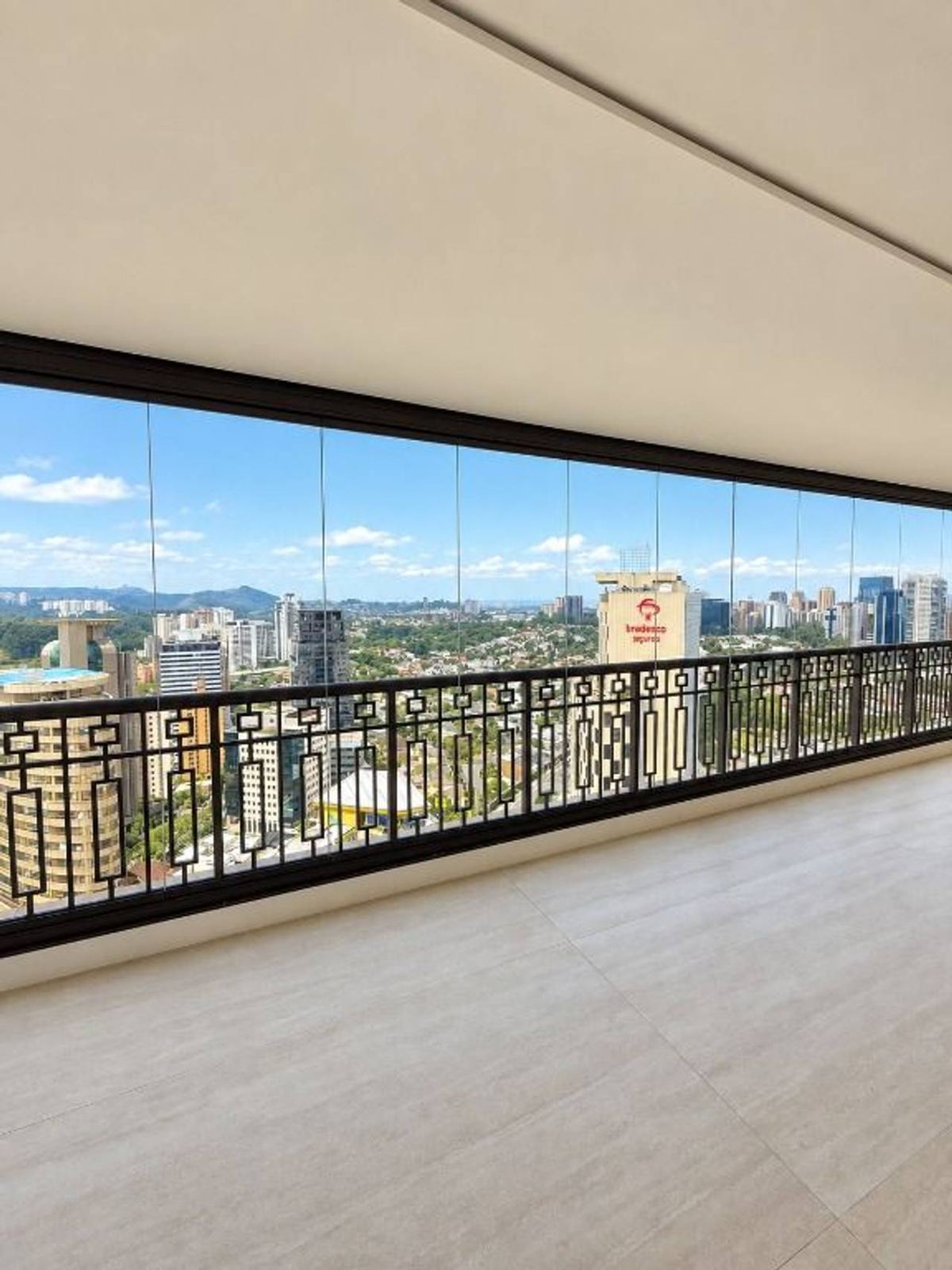 Suíte principal cobertura à venda em Myra, Alphaville, Barueri — 4 suítes, 708 m² — imagem 4 de 18