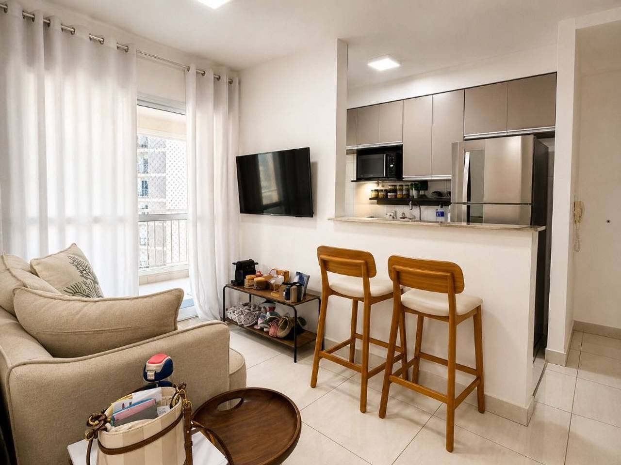 Cozinha e área gourmet apartamento à venda em Condominio Acqua Park Alphaville, Barueri — 1 suíte, 49 m² — imagem 3 de 20