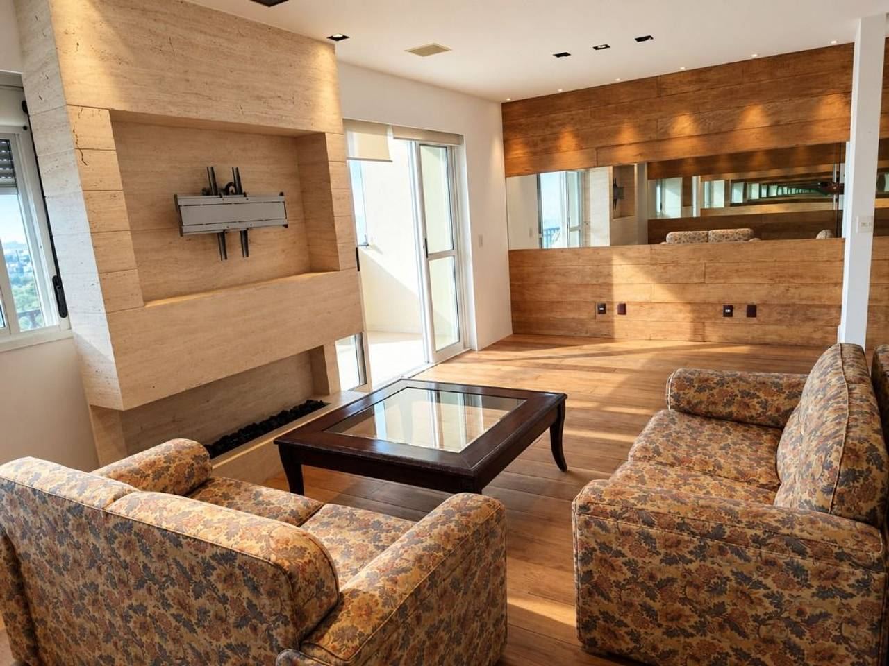 Sala de estar apartamento à venda em Parque Tambore, Tamboré, Santana de Parnaíba — 3 suítes, 139 m² — imagem 2 de 20
