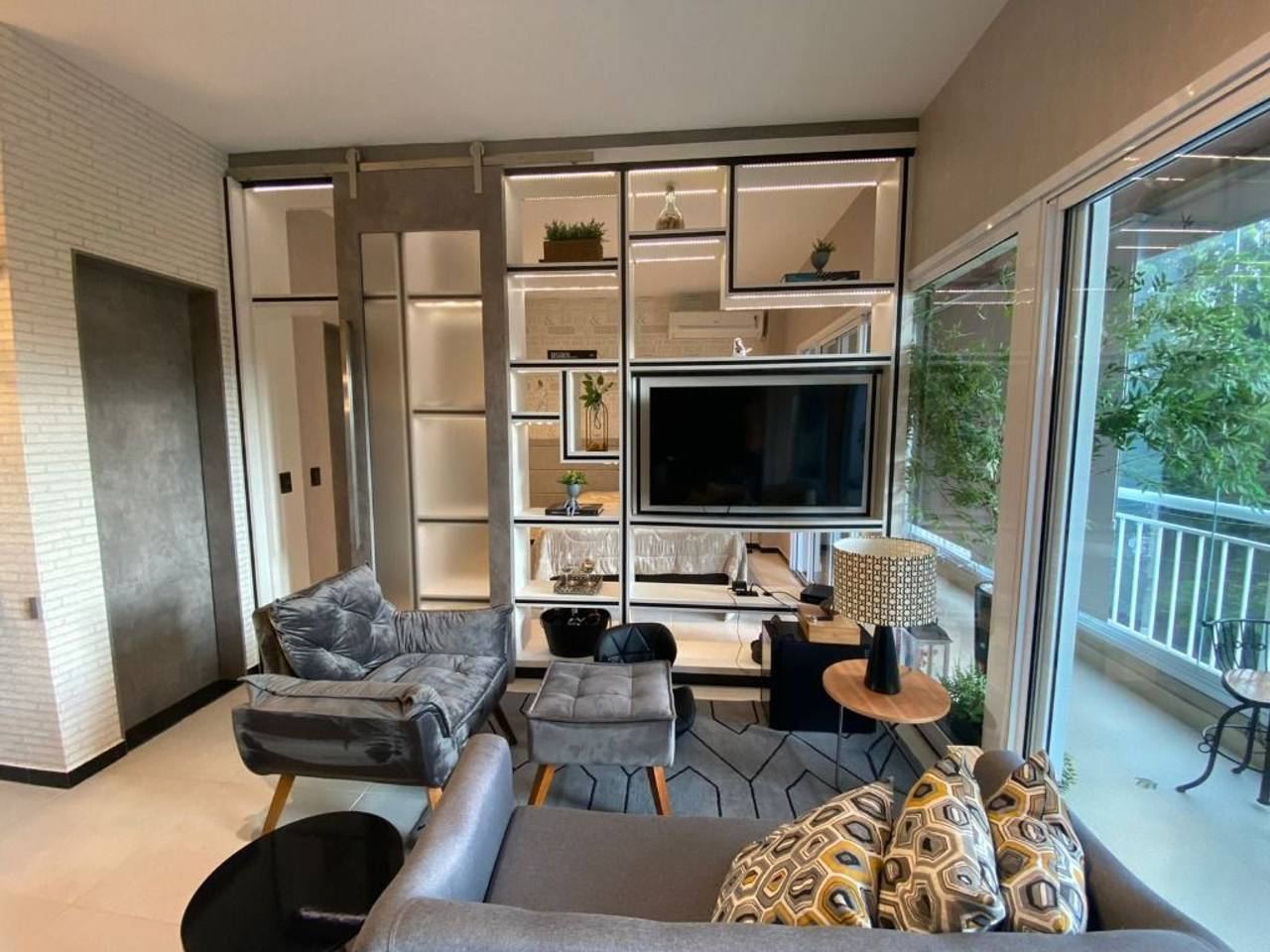 Sala de estar apartamento à venda em Trix Tambore Housing, Tamboré, Santana de Parnaíba — 1 suíte, 50 m² — imagem 2 de 10