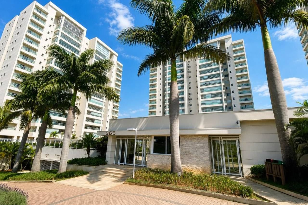 Cozinha e área gourmet apartamento à venda em Eredita, Santana de Parnaíba — 3 suítes, 202 m² — imagem 3 de 5