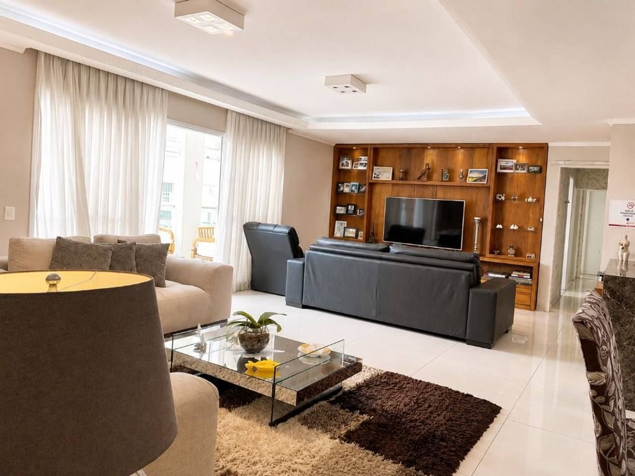 Suíte principal apartamento à venda em Eredita, Santana de Parnaíba — 3 suítes, 202 m² — imagem 4 de 20