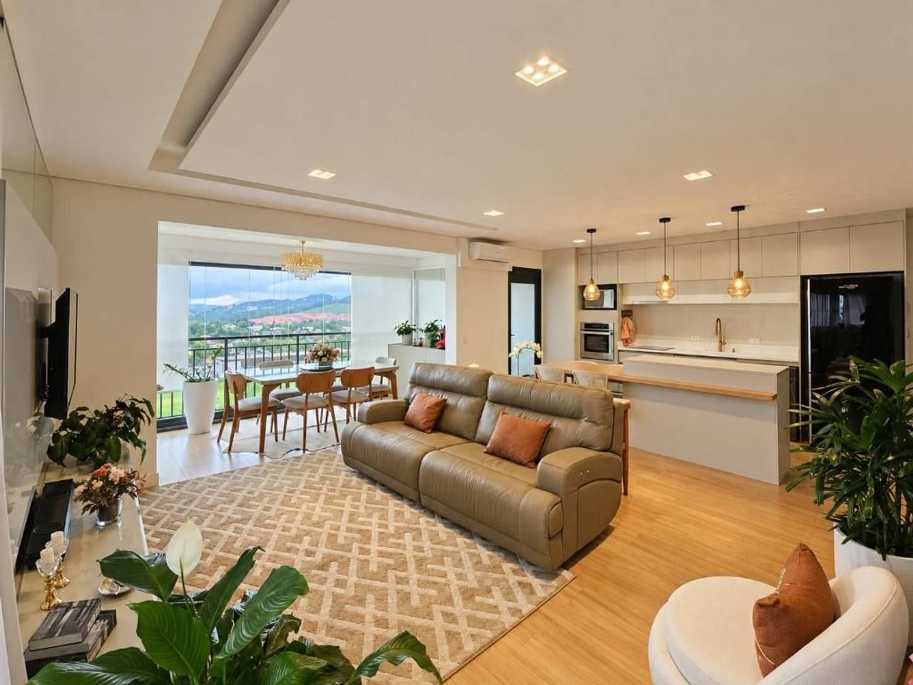 Suíte principal apartamento à venda em Condomínio Vedara Alphaville, Alphaville, Barueri — 2 suítes, 100 m² — imagem 4 de 20