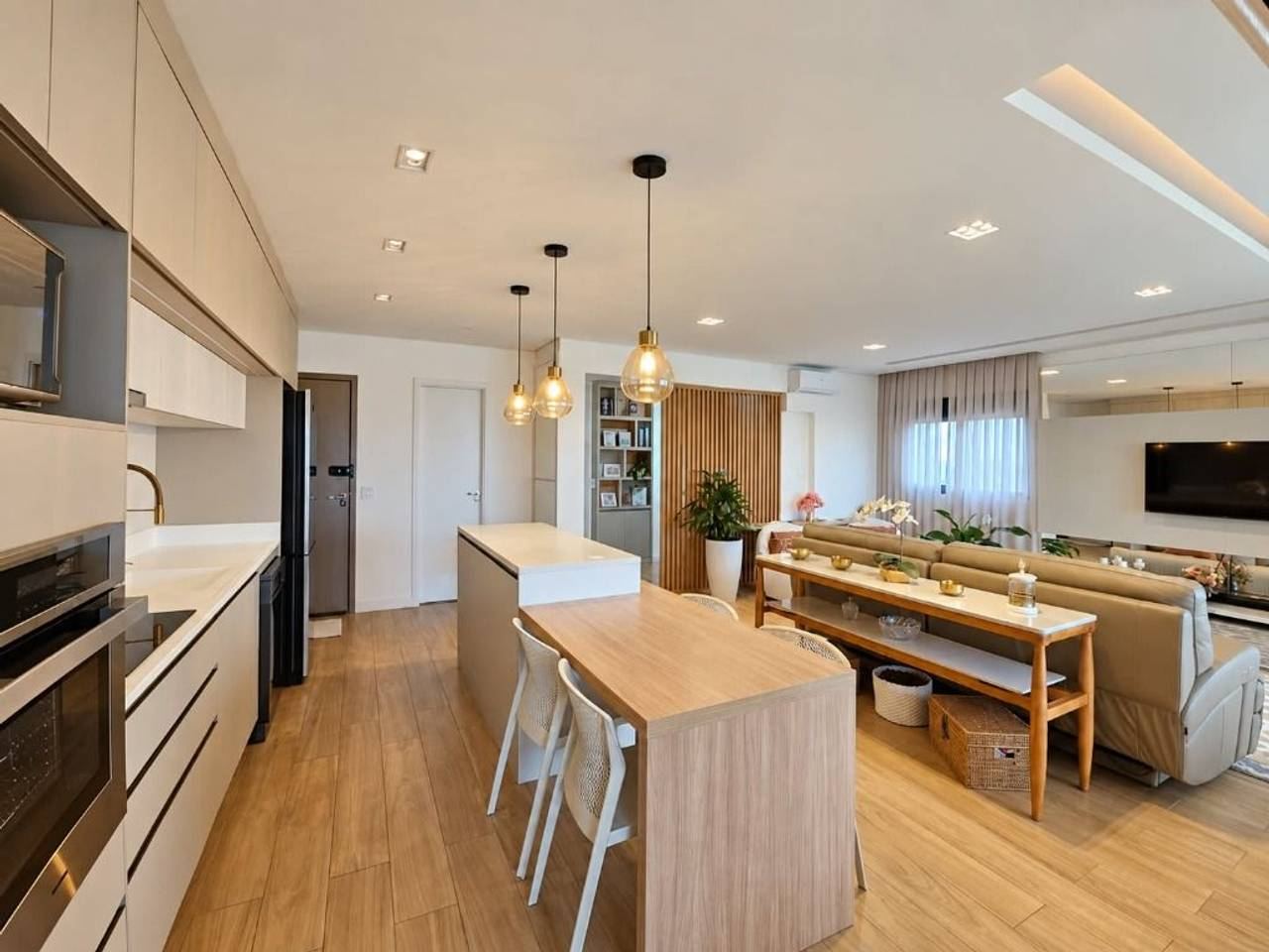 Área de convivência apartamento à venda em Condomínio Vedara Alphaville, Alphaville, Barueri — 2 suítes, 100 m² — imagem 6 de 20