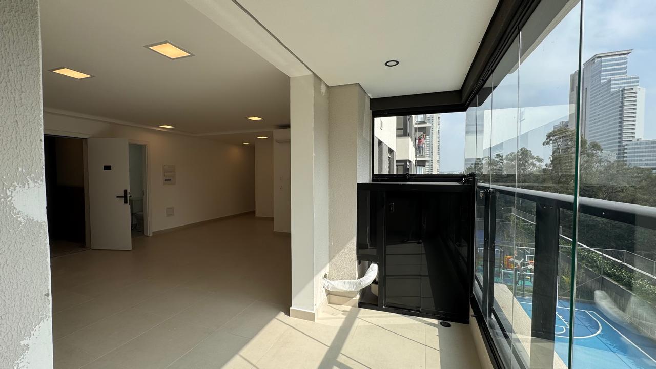 Suíte principal apartamento à venda ou para alugar em Gran Alphaville, Alphaville, Barueri — 2 suítes, 87 m² — imagem 4 de 19