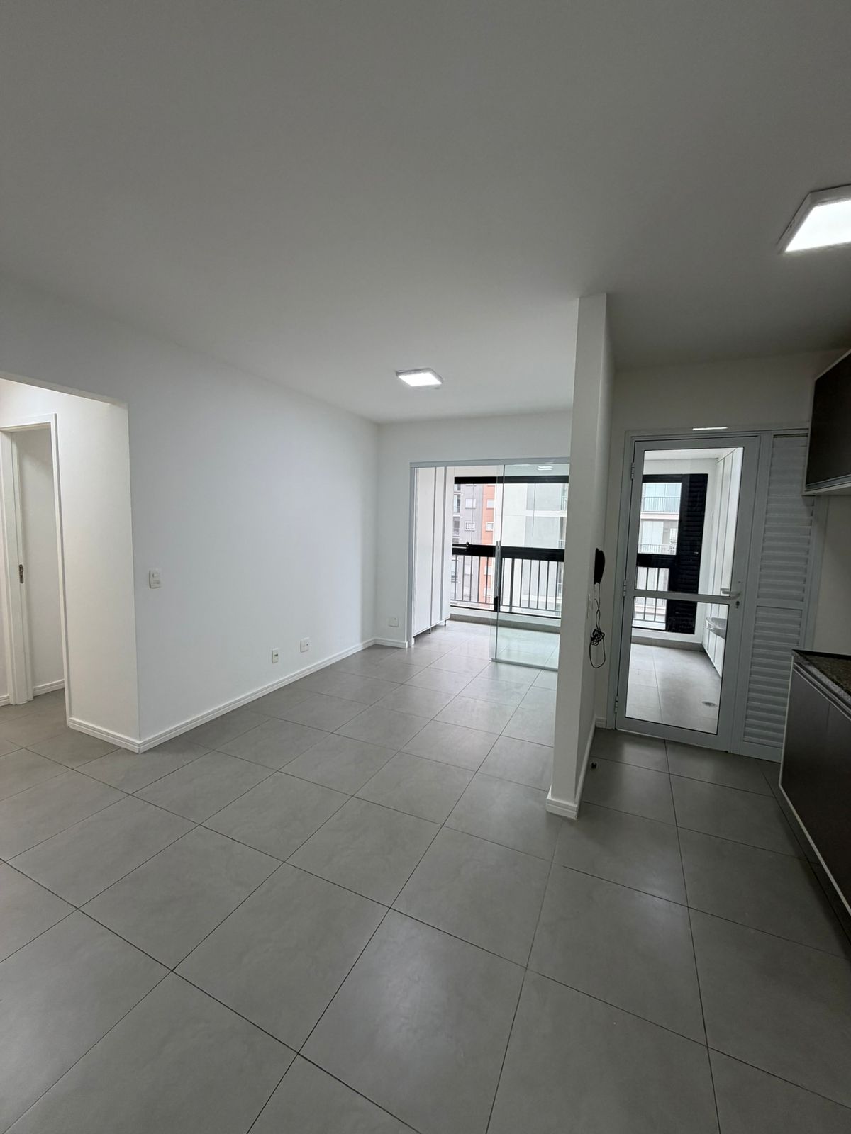 Área de convivência apartamento à venda em Life Park Alphaville, Alphaville, Barueri — 1 suíte, 63 m² — imagem 6 de 8