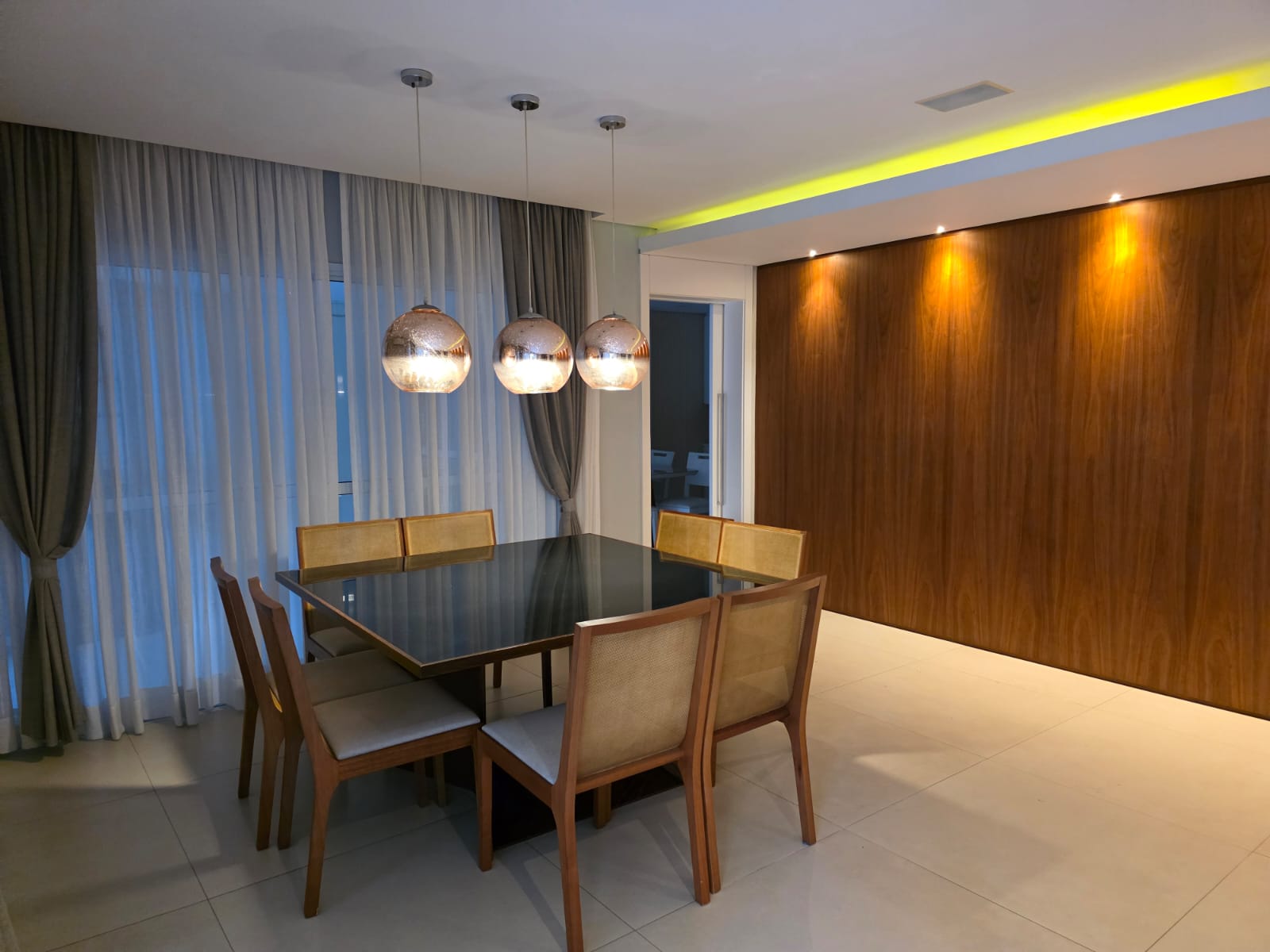 Cozinha e área gourmet apartamento para alugar em Condominio Splendore, Alphaville, Barueri — 3 suítes, 235 m² — imagem 3 de 18