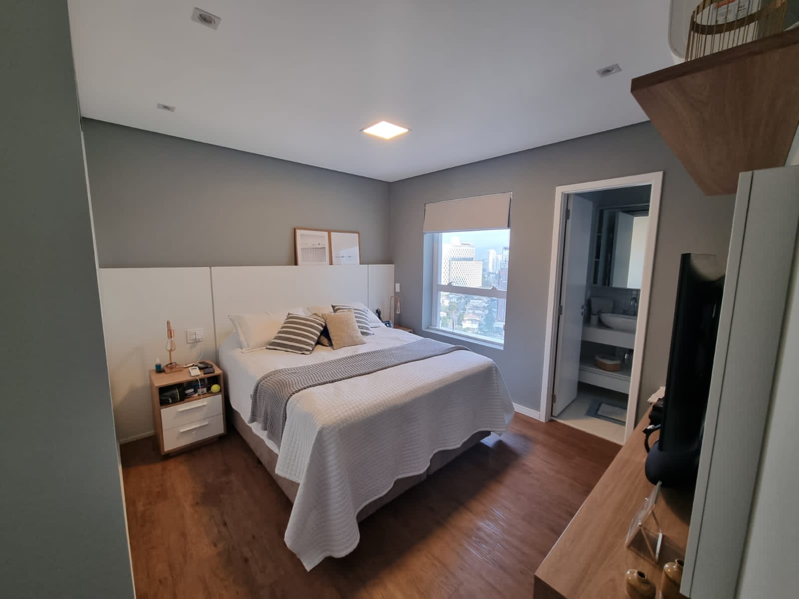 Cozinha e área gourmet apartamento para alugar em Novare, Alphaville, Barueri — 2 dormitórios, 70 m² — imagem 3 de 19