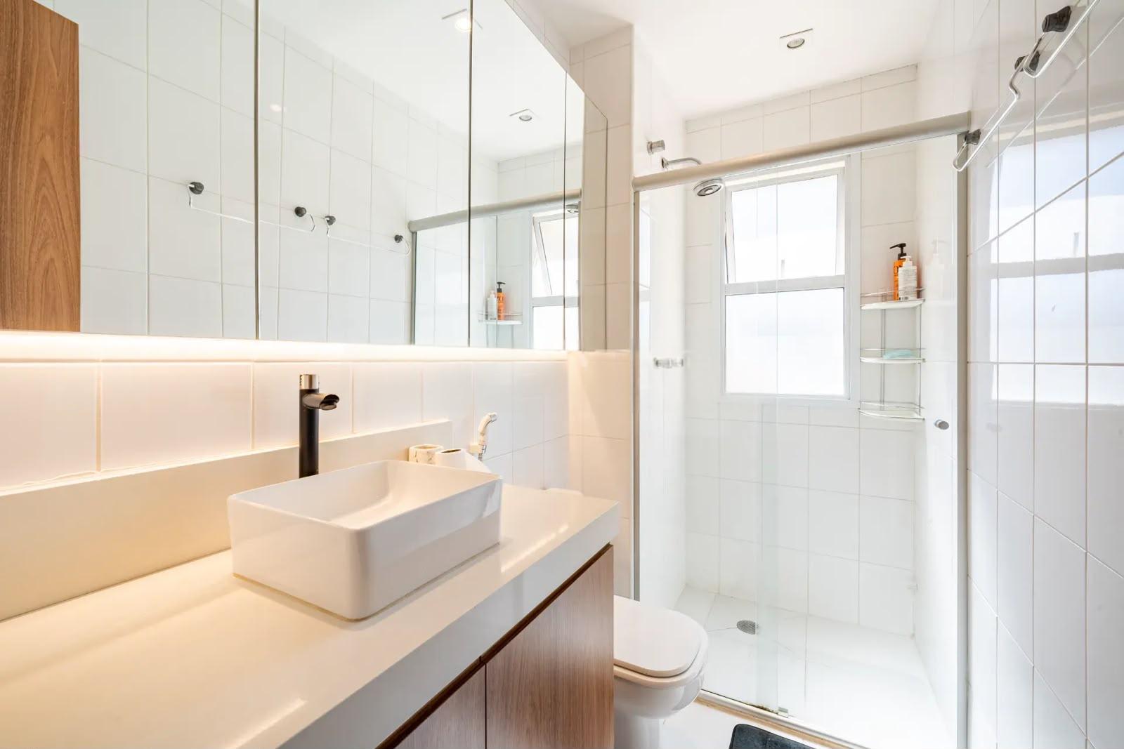 Sala de estar apartamento à venda em Alpha Vita, Alphaville, Santana de Parnaíba — 1 suíte, 94 m² — imagem 2 de 19