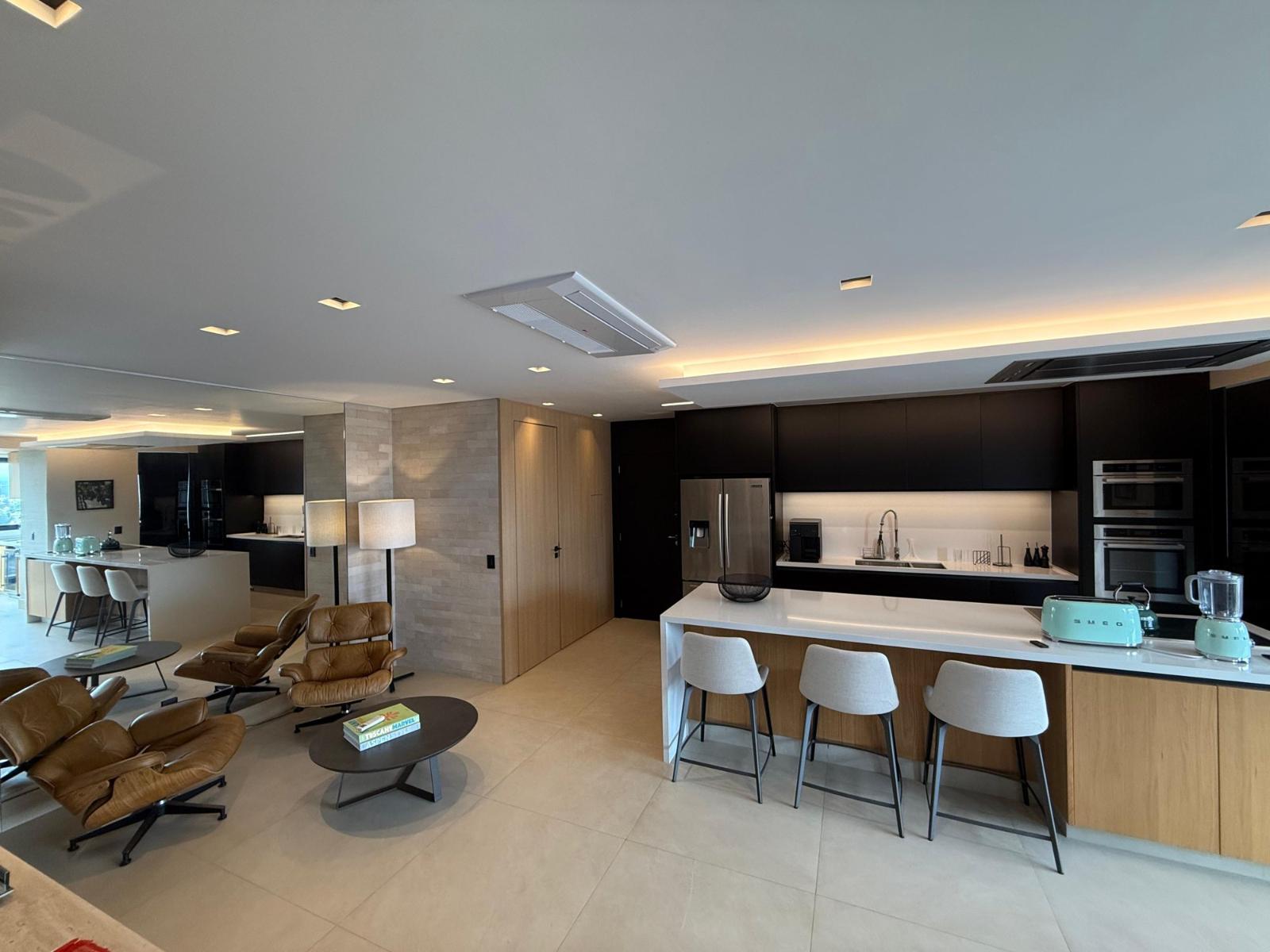 Fachada apartamento à venda ou para alugar em Present Alphaville, Alphaville, Barueri — 2 suítes, 112 m² — imagem 1 de 22