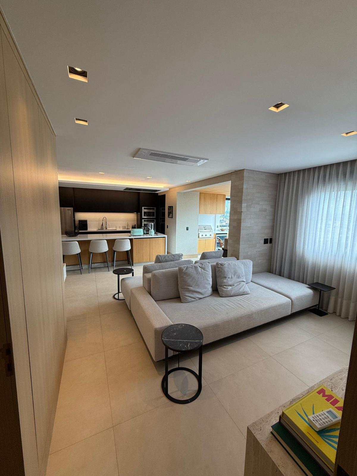Cozinha e área gourmet apartamento à venda ou para alugar em Present Alphaville, Alphaville, Barueri — 2 suítes, 112 m² — imagem 3 de 22