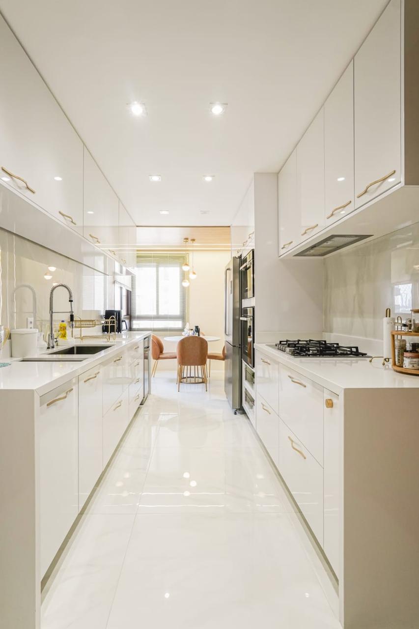 Suíte principal apartamento à venda em Condomínio Atria Alphaville, Alphaville, Barueri — 3 suítes, 228 m² — imagem 4 de 30
