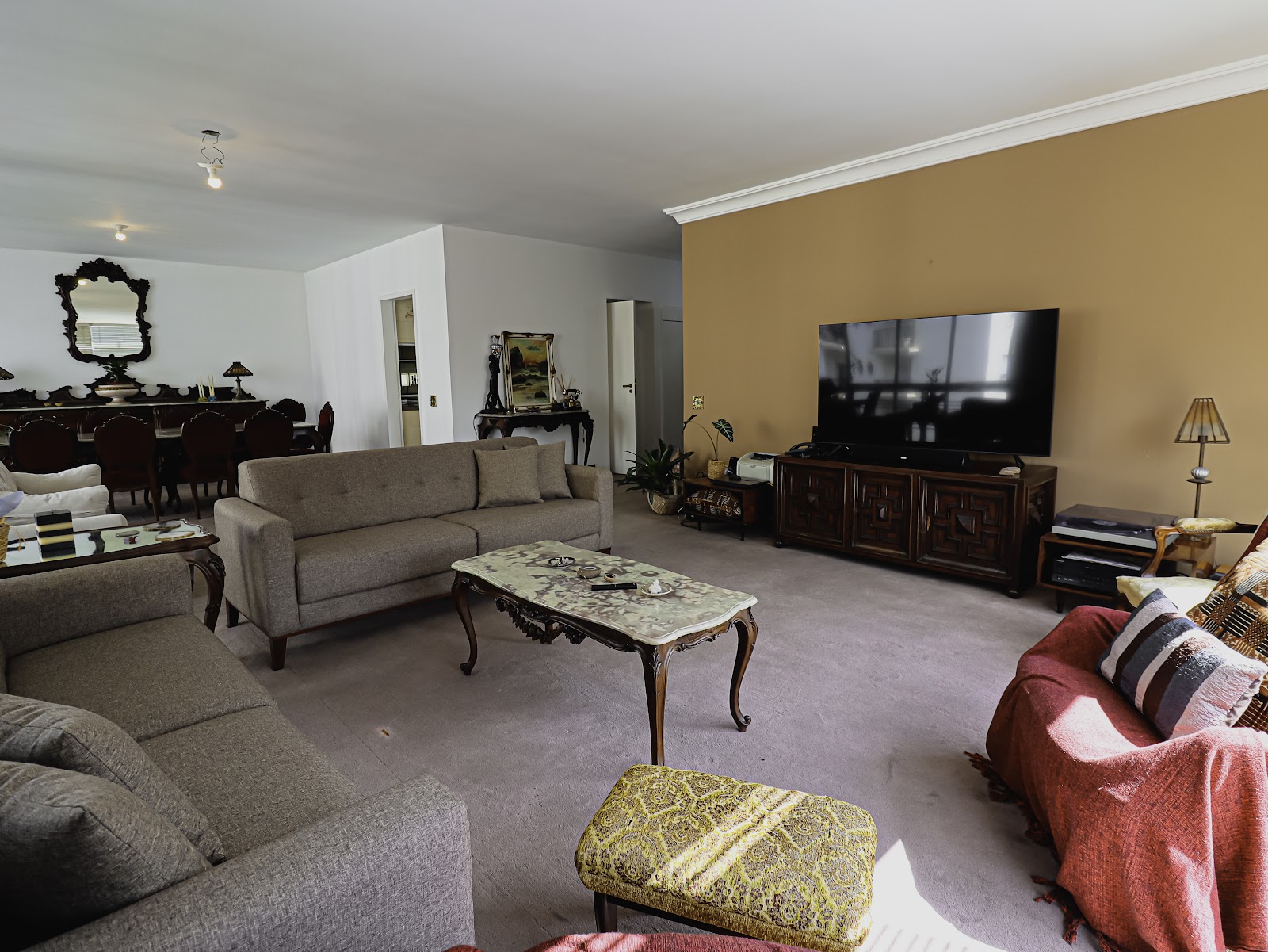 Sala de estar apartamento à venda em Higienópolis, São Paulo — 1 suíte, 250 m² — imagem 2 de 30
