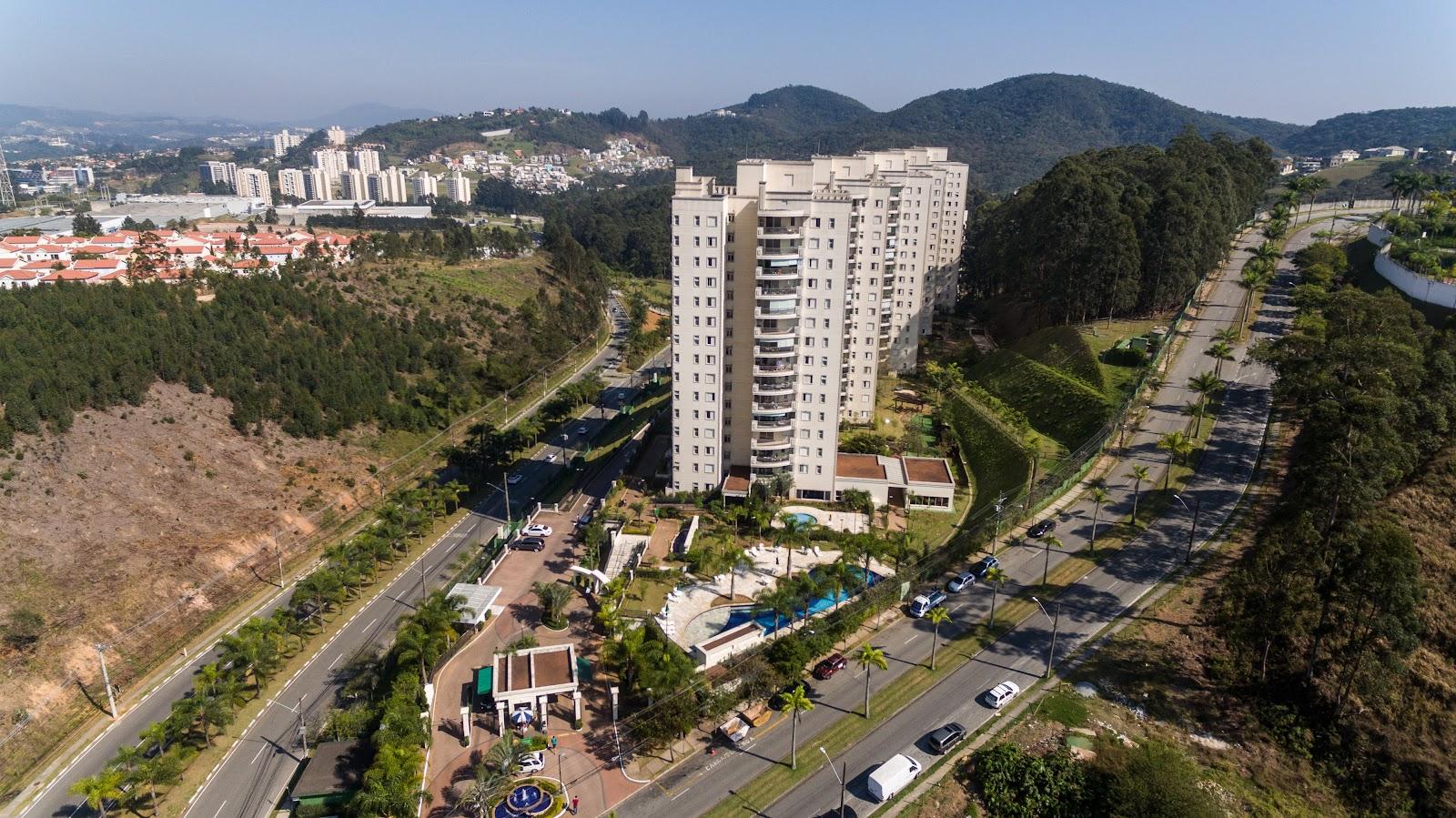 Cozinha e área gourmet apartamento à venda em Jardins de Tambore , Alphaville, Santana de Parnaíba — 3 suítes, 122 m² — imagem 3 de 24