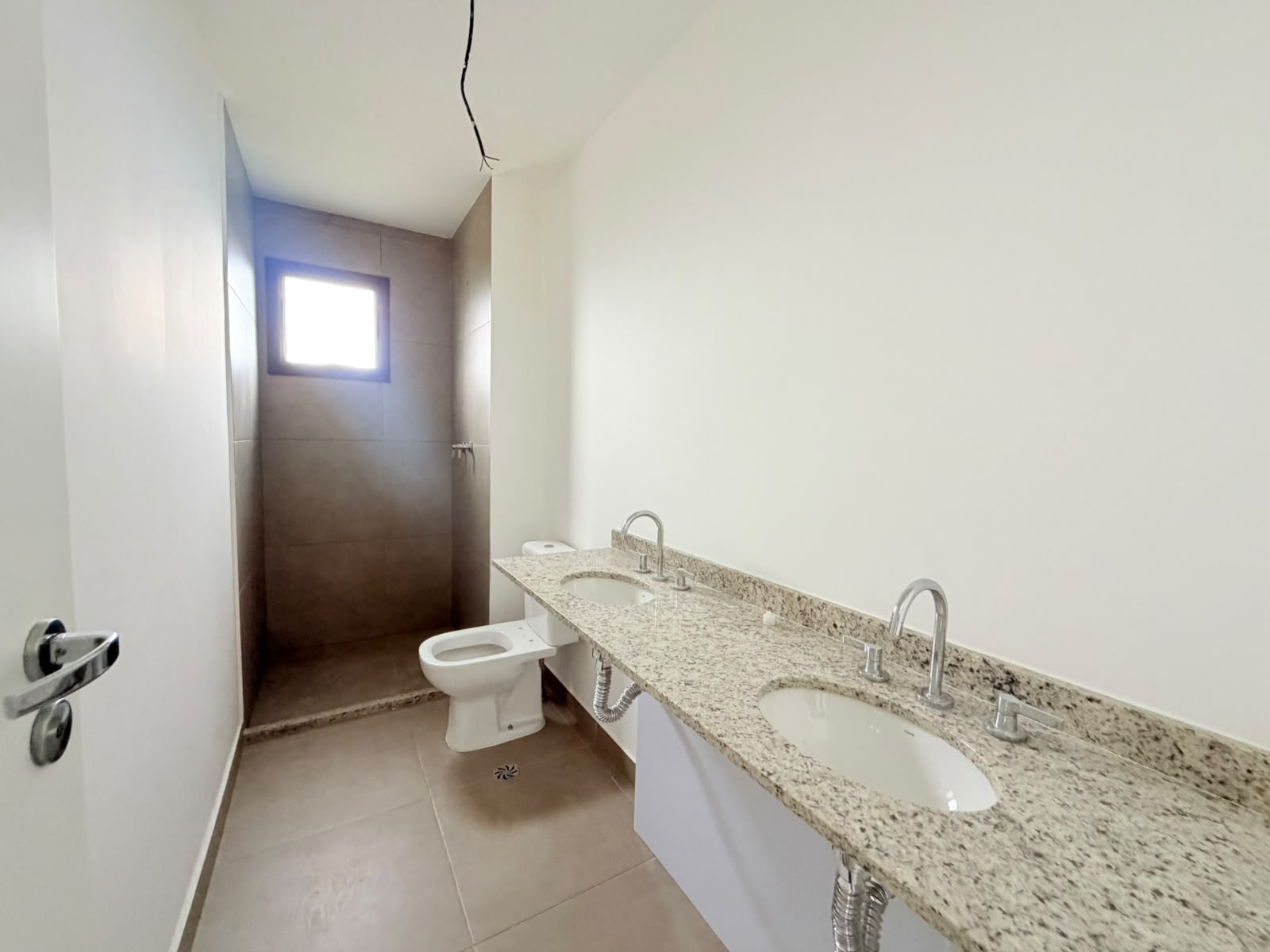 Suíte principal apartamento à venda em On The Park (Barueri), Alphaville, Barueri — 3 suítes, 95 m² — imagem 4 de 18