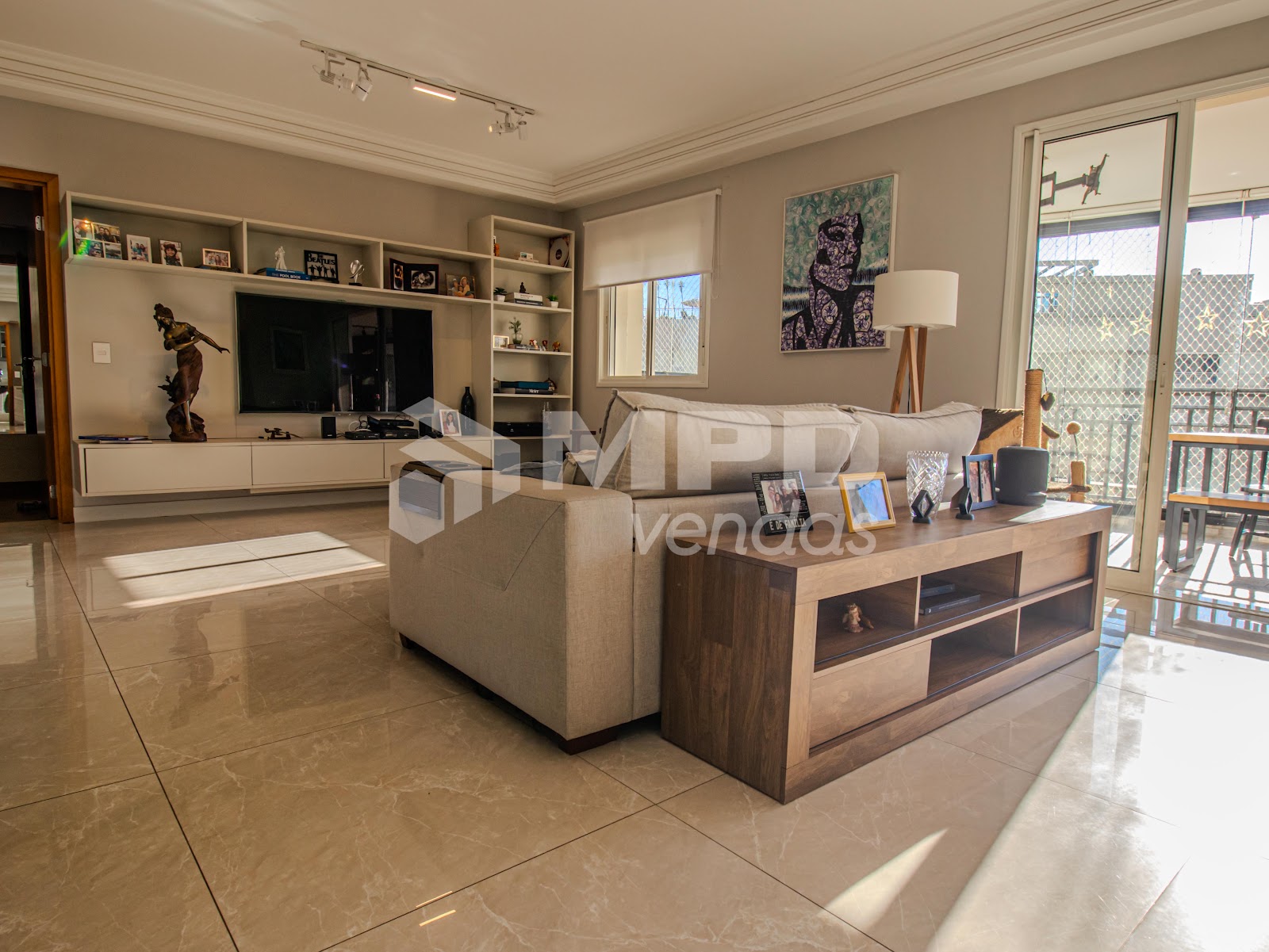Cozinha e área gourmet apartamento à venda em Terracos Tambore, Alphaville, Santana de Parnaíba — 1 suíte, 202 m² — imagem 3 de 26