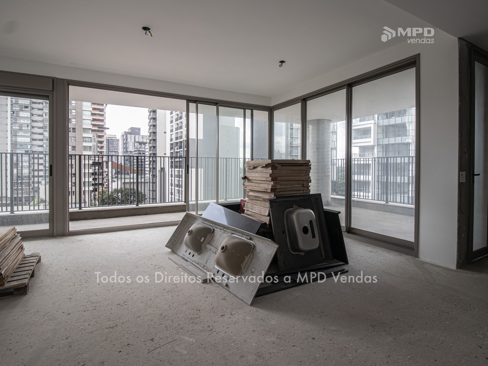 Cozinha e área gourmet apartamento à venda em Pinheiros, São Paulo — 3 suítes, 115 m² — imagem 3 de 23